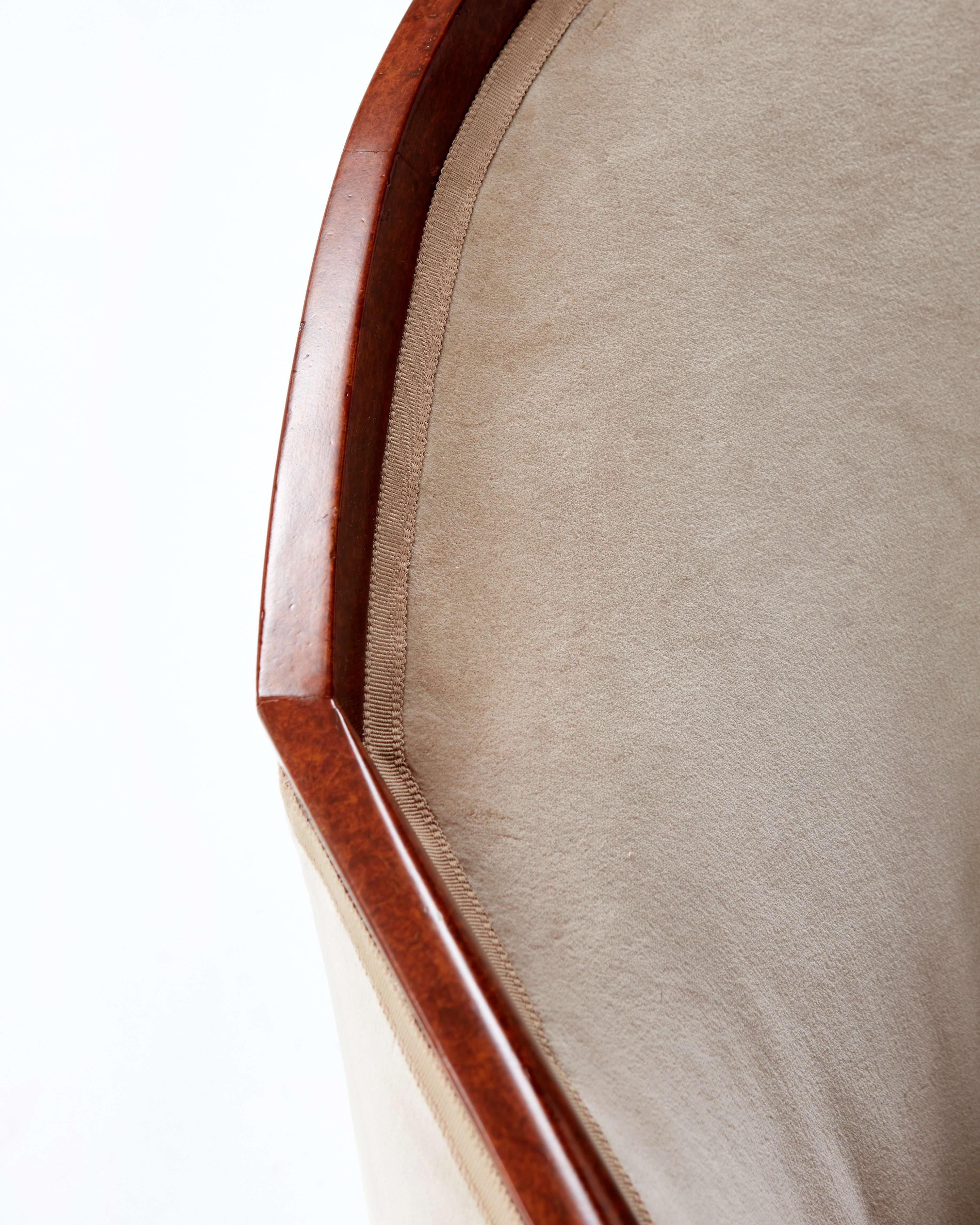 Art Deco Armchair and Footstool in Walnut Veneer, Attributed to Dominique, 1930s im Angebot 1