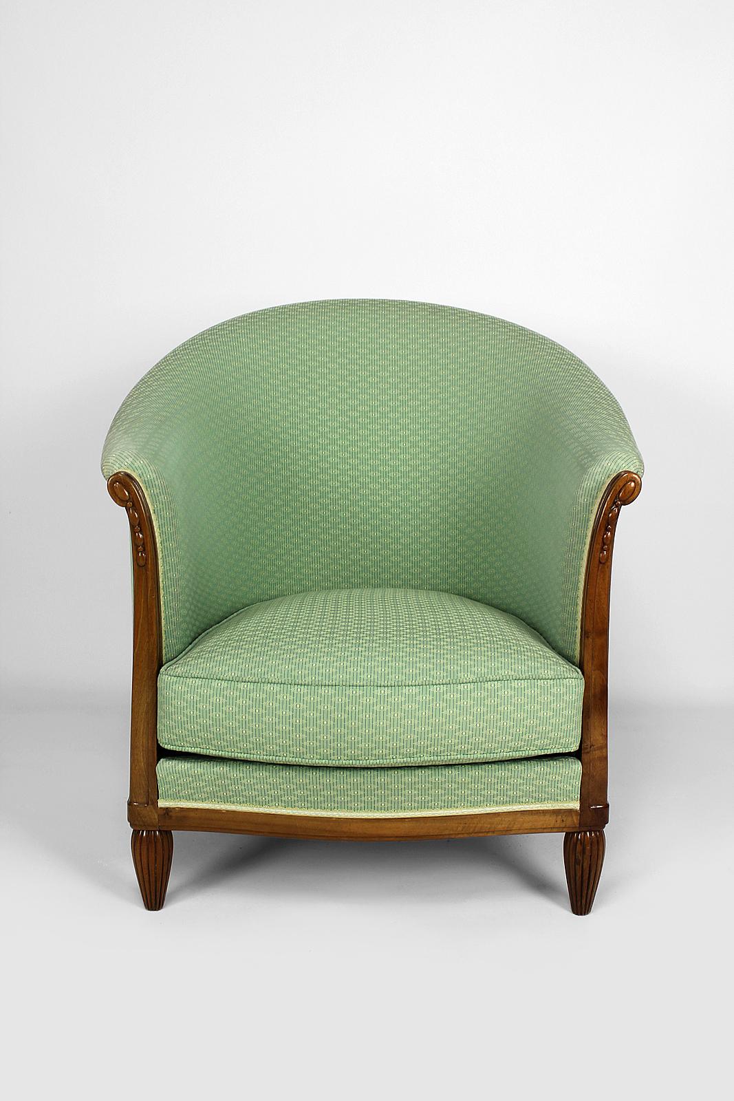 French Art Deco Armchair by Ateliers Gauthier-Poinsignon in walnut, circa 1920-1930 For Sale