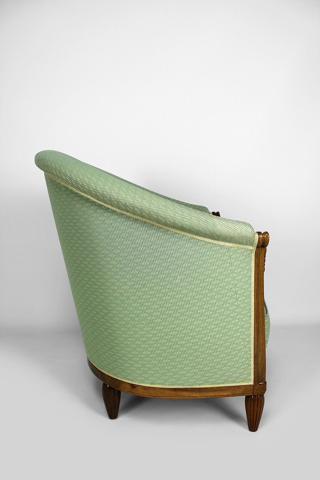 Art Deco Sessel von Ateliers Gauthier-Poinsignon in Nussbaum, um 1920-1930 im Zustand „Gut“ im Angebot in VÉZELAY, FR