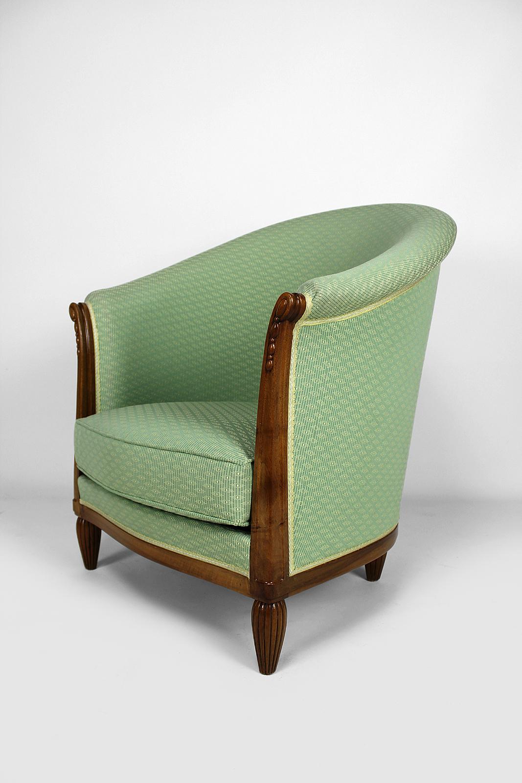 Art Deco Armchair by Ateliers Gauthier-Poinsignon in walnut, circa 1920-1930 For Sale 3