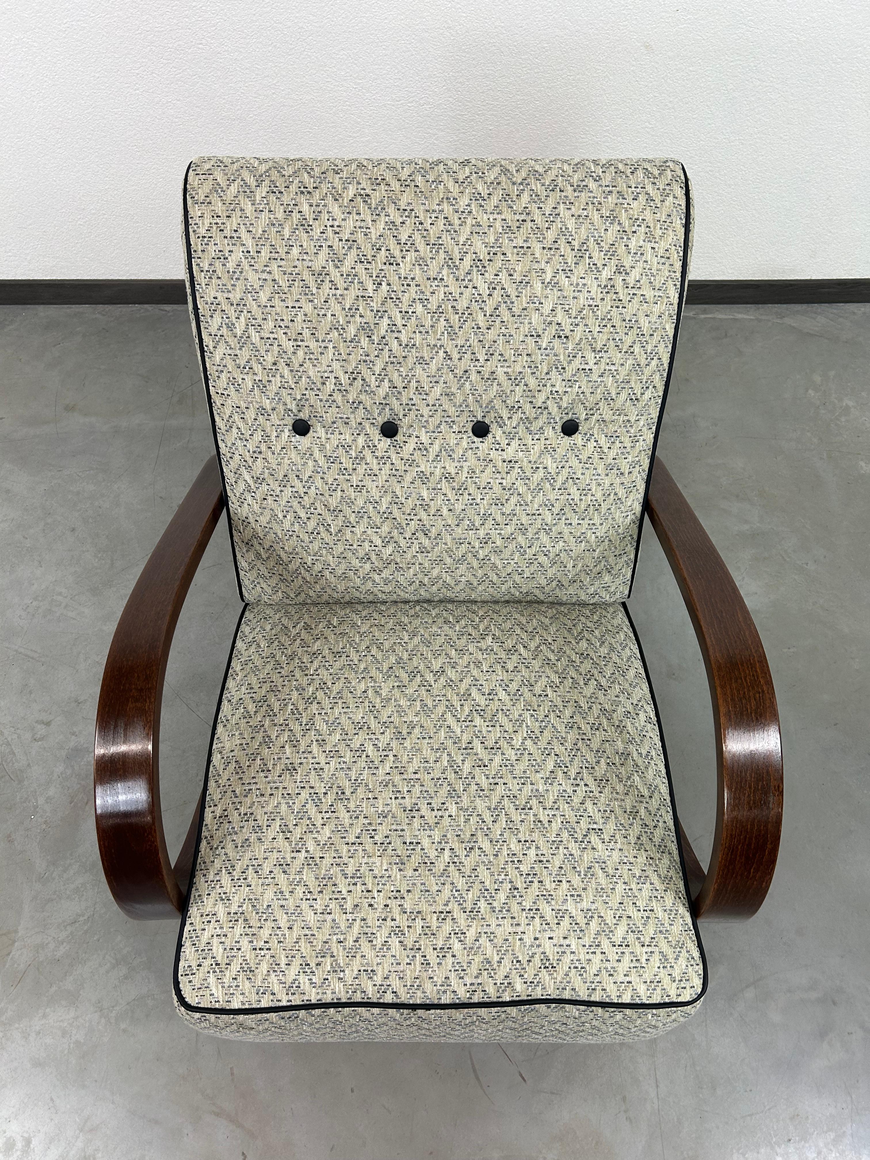 Slovak Art deco armchair by Jindřich Halabala For Sale