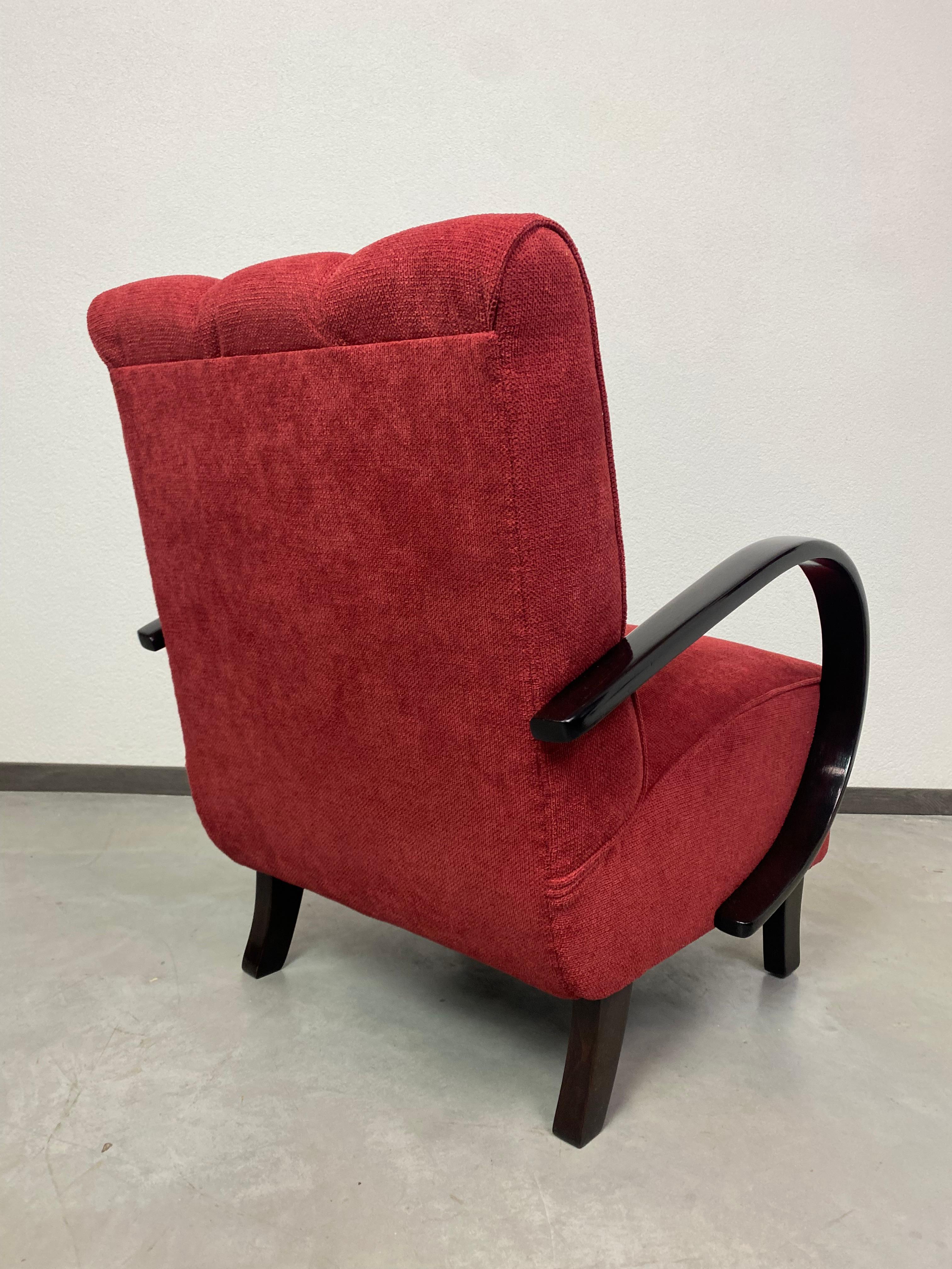 Mid-20th Century Art deco armchair by Jindřich Halabala 