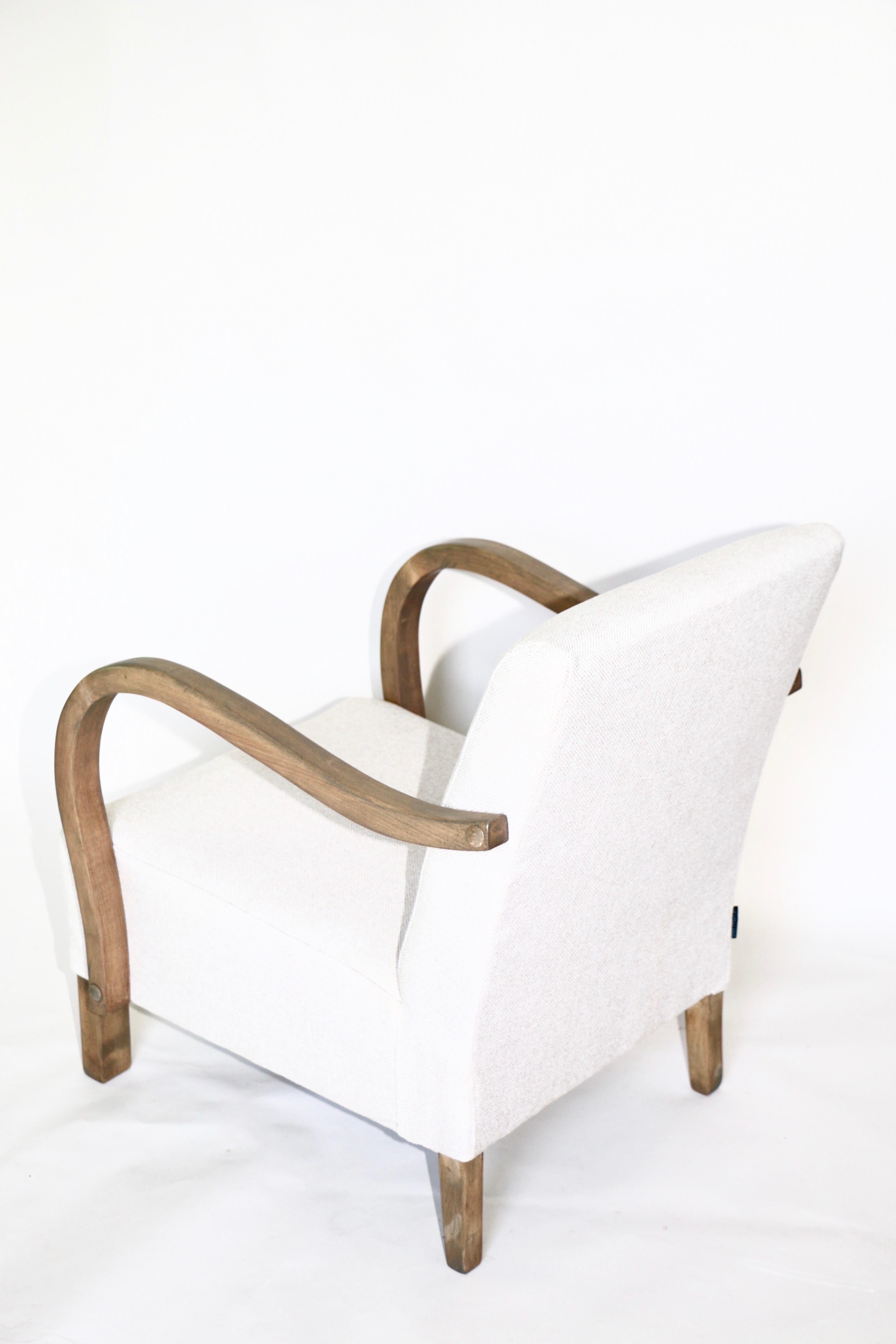 Art Deco Armchair in beige from 20th Century For Sale 1