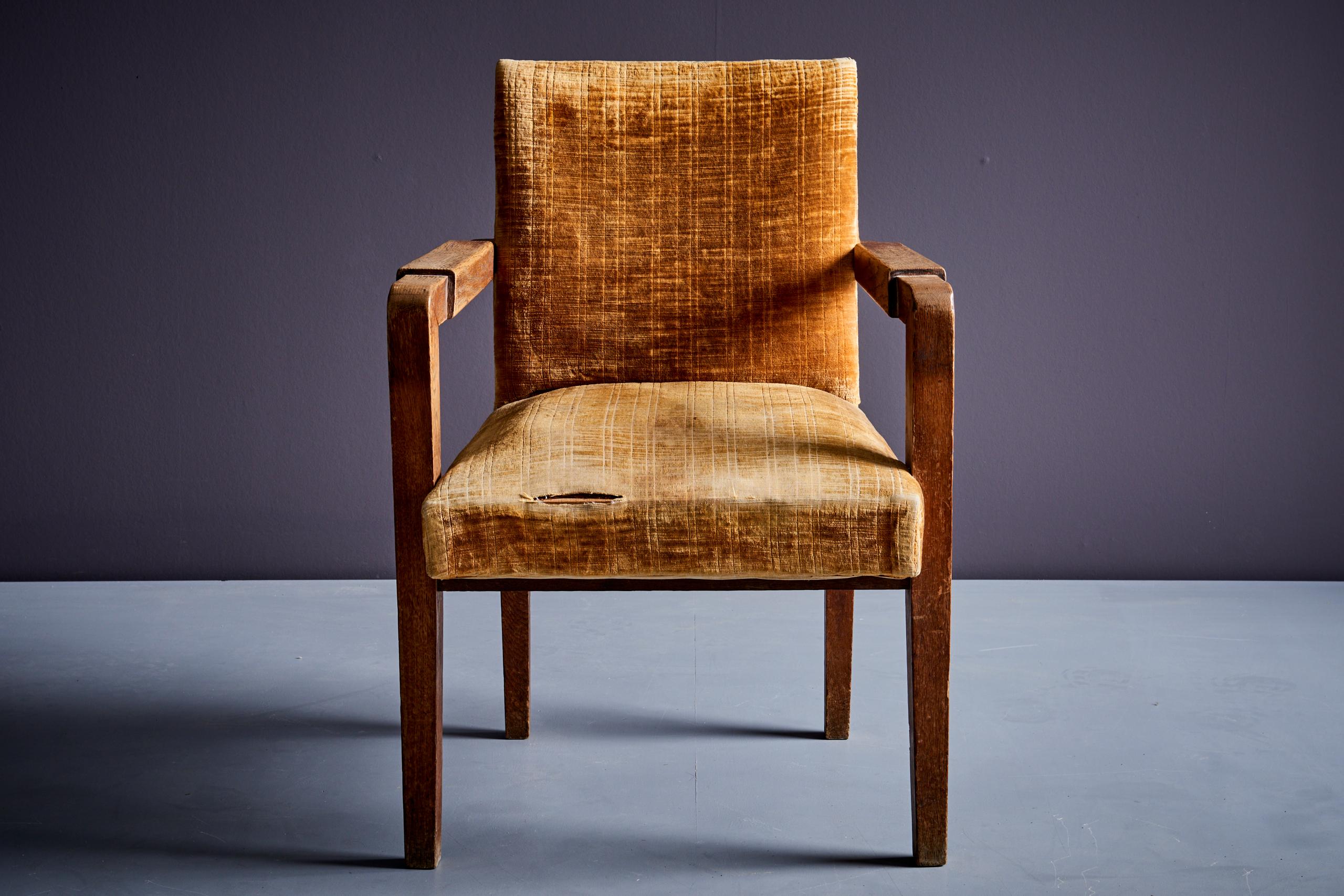 Art Deco Armchair in Oak and mustard colored Upholstery, France - 1940s For Sale 3