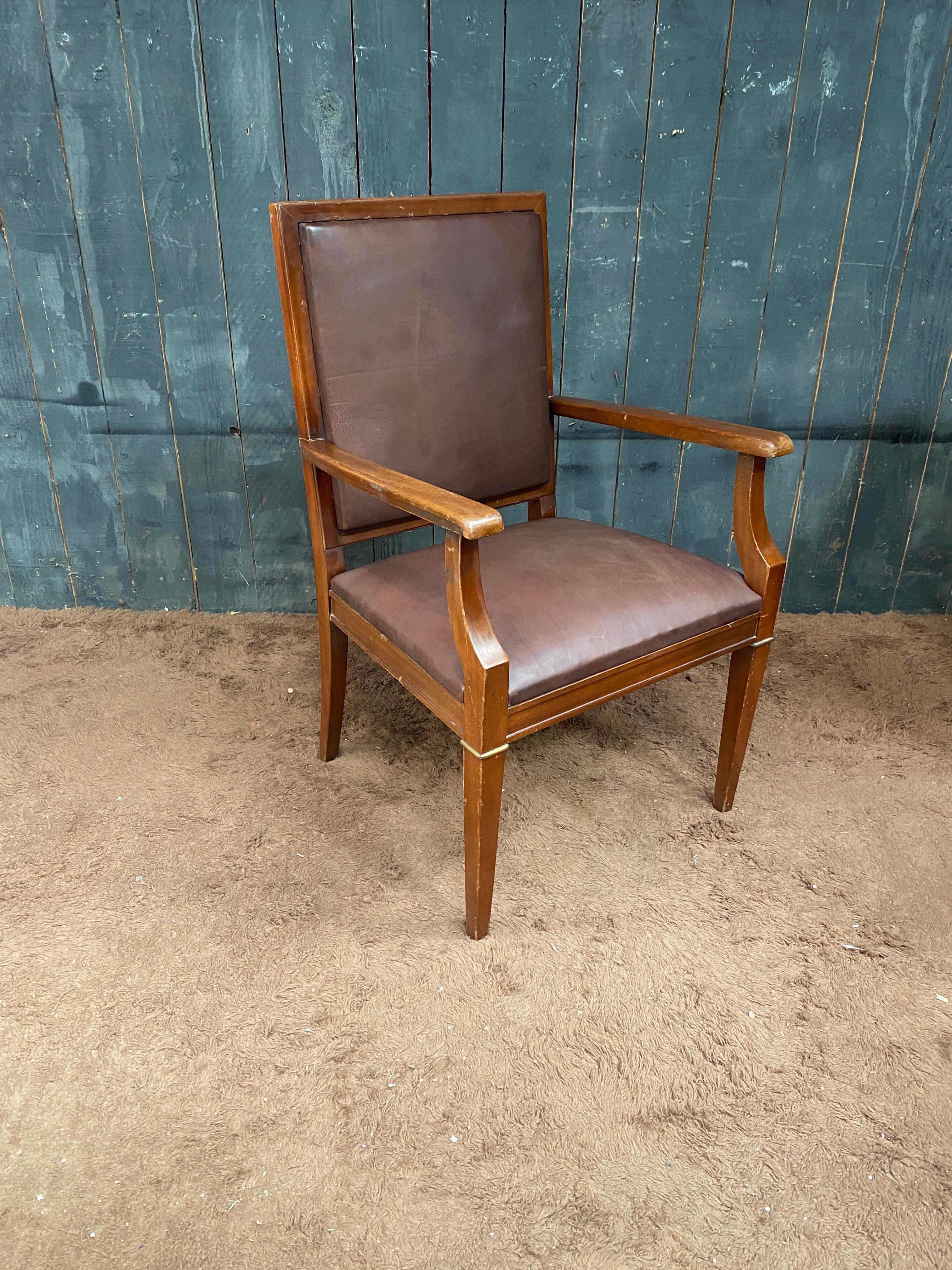 Art déco Fauteuil Art Déco en noyer dans le style d'Andre Arbus, vers 1940 en vente
