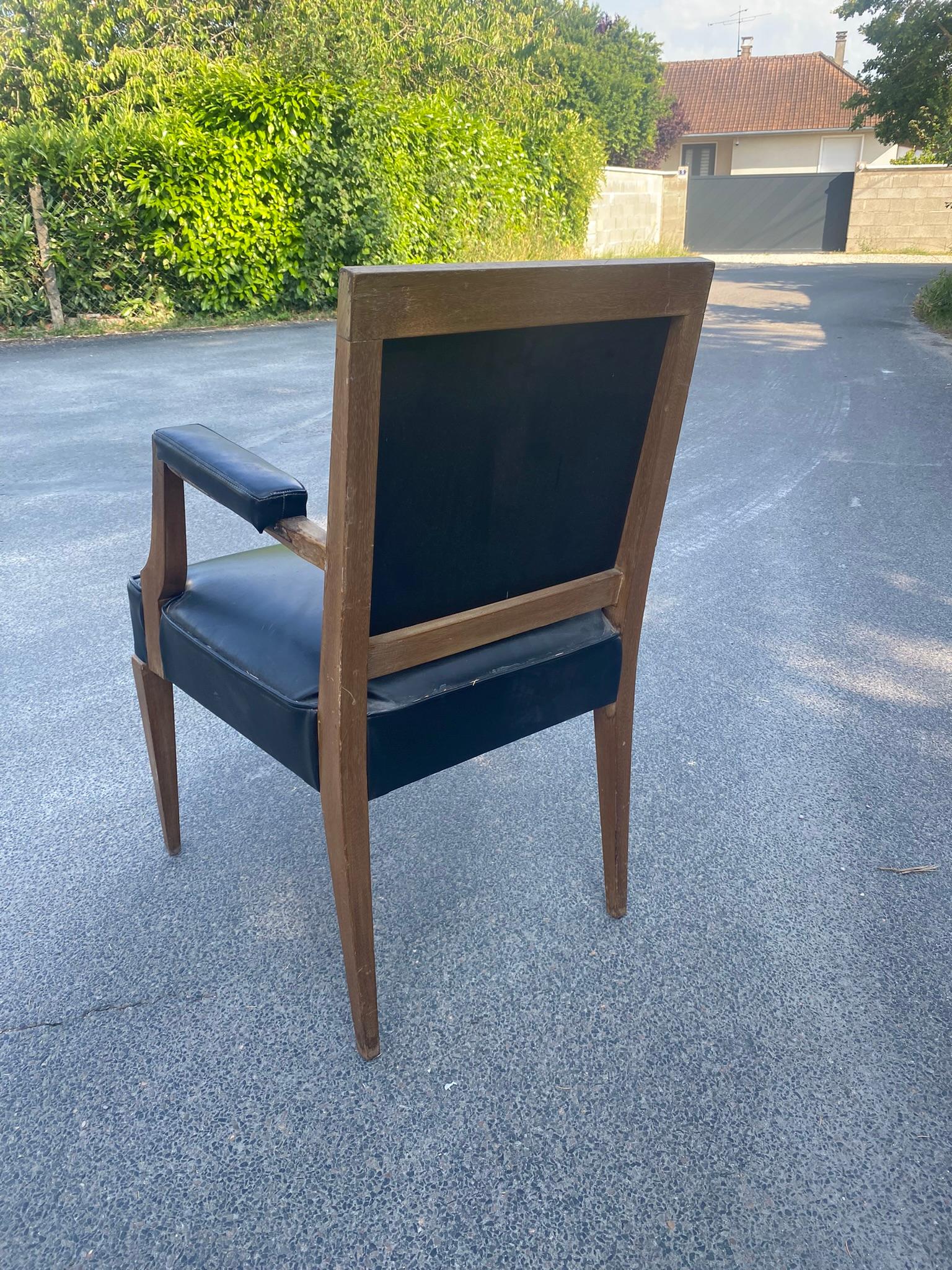 Art Deco Armchair in Walnut in the Style of Andre Arbus, circa 1940 For Sale 3