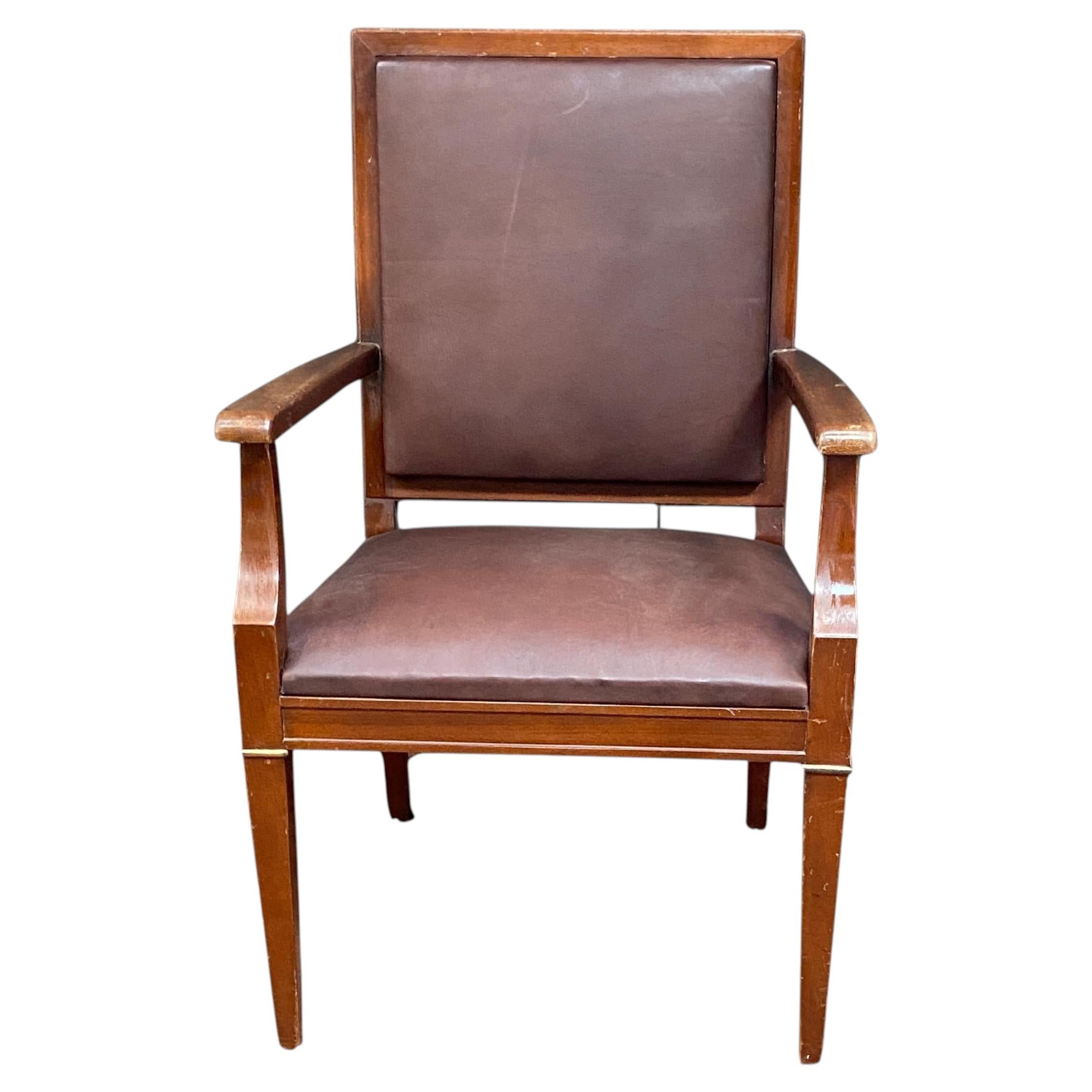 Art-Déco-Sessel aus Nussbaumholz im Stil von Andre Arbus, um 1940 im Angebot