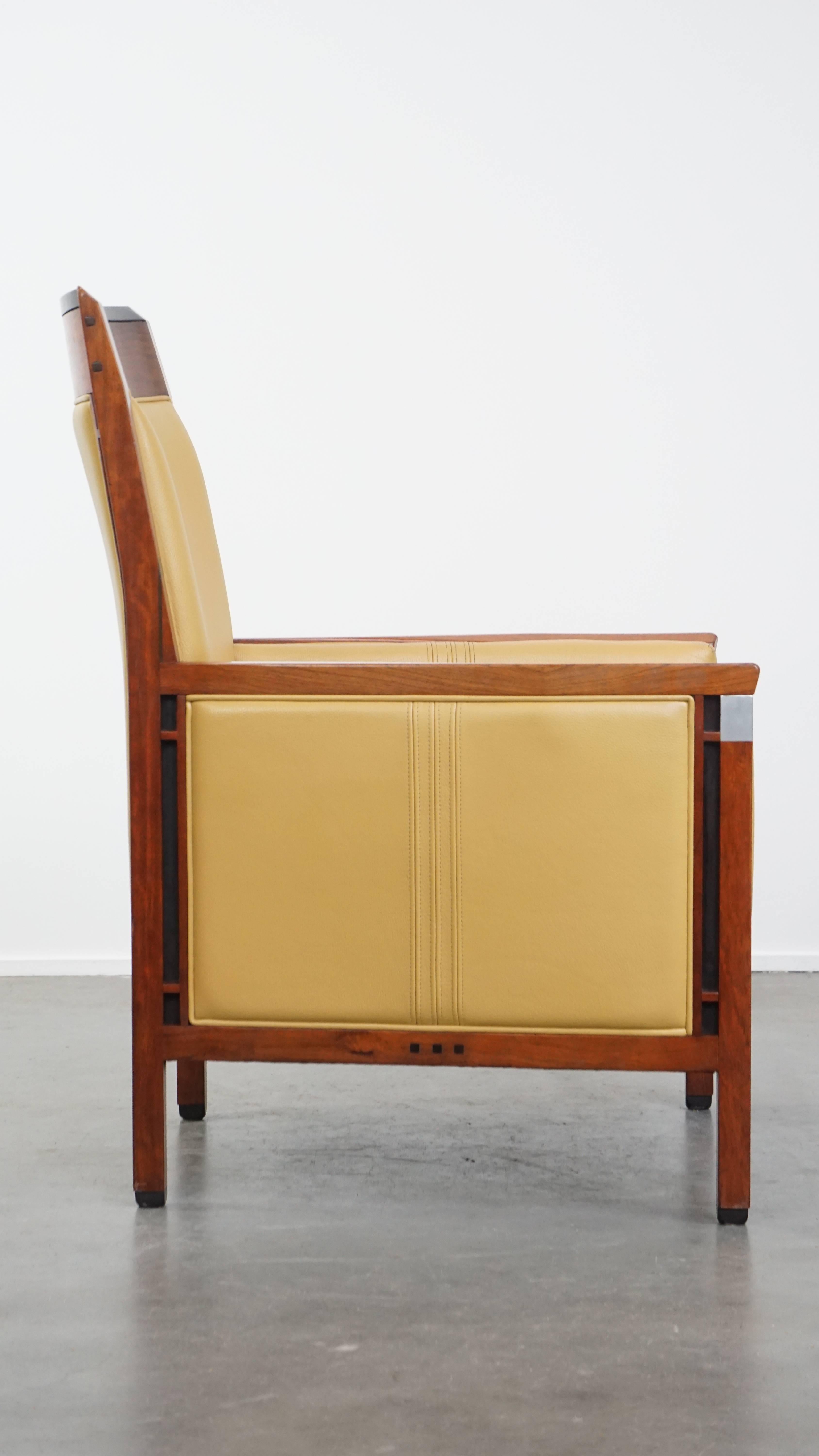 Art déco Fauteuil Art Déco en cuir jaune avec dossier haut en vente