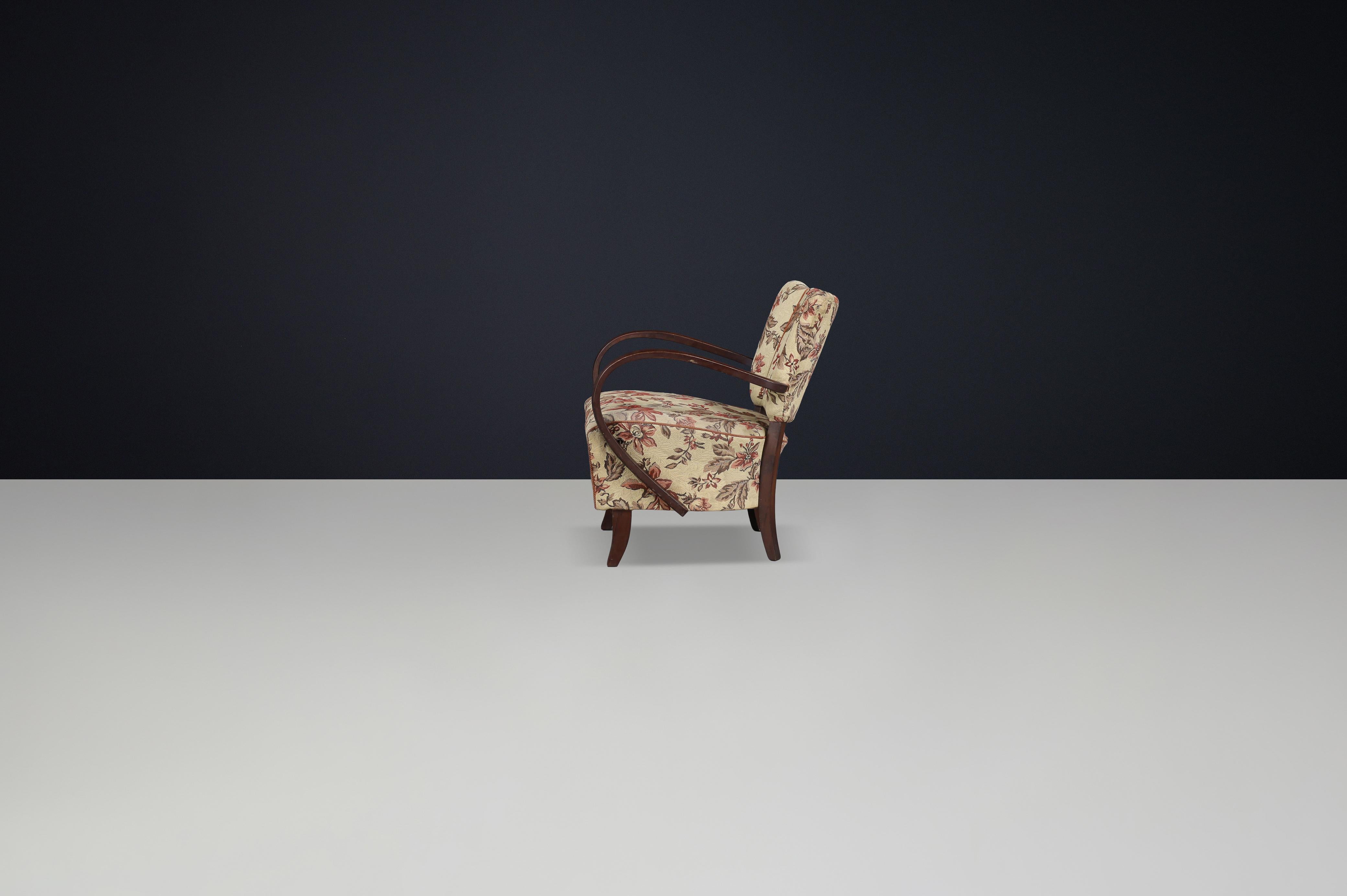 Sillón Art Déco Modelo H-237 de Jindřich Halabala - Modernismo checo de los años 30 en Bueno estado para la venta en Almelo, NL