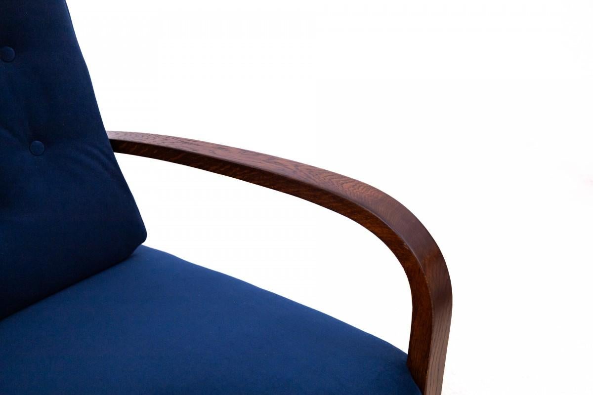Art Deco armchair with adjustable backrest, Poland, 1940s. In Good Condition For Sale In Chorzów, PL