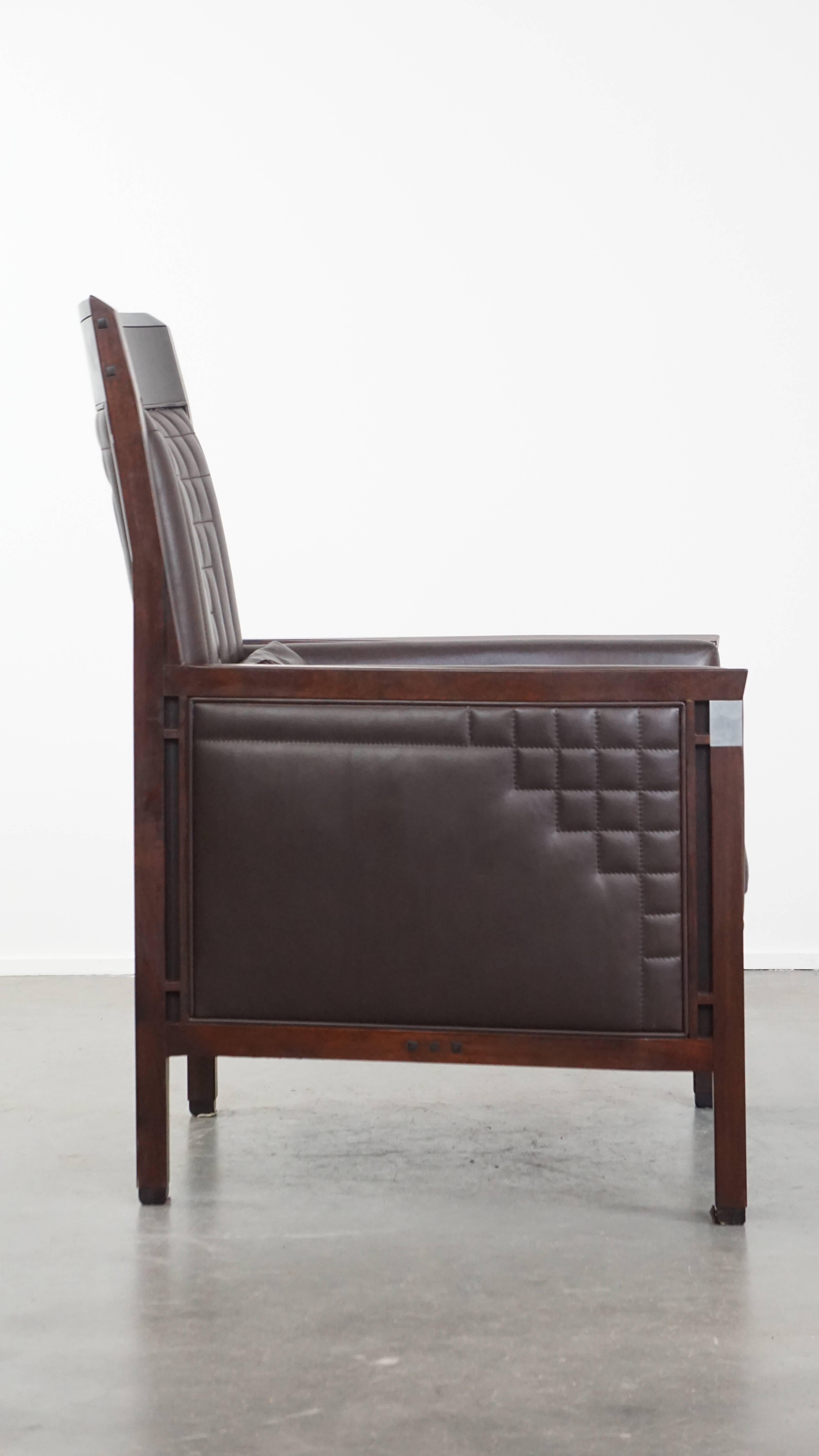 Art Déco Poltrona Art Deco con pelle marrone scuro in vendita