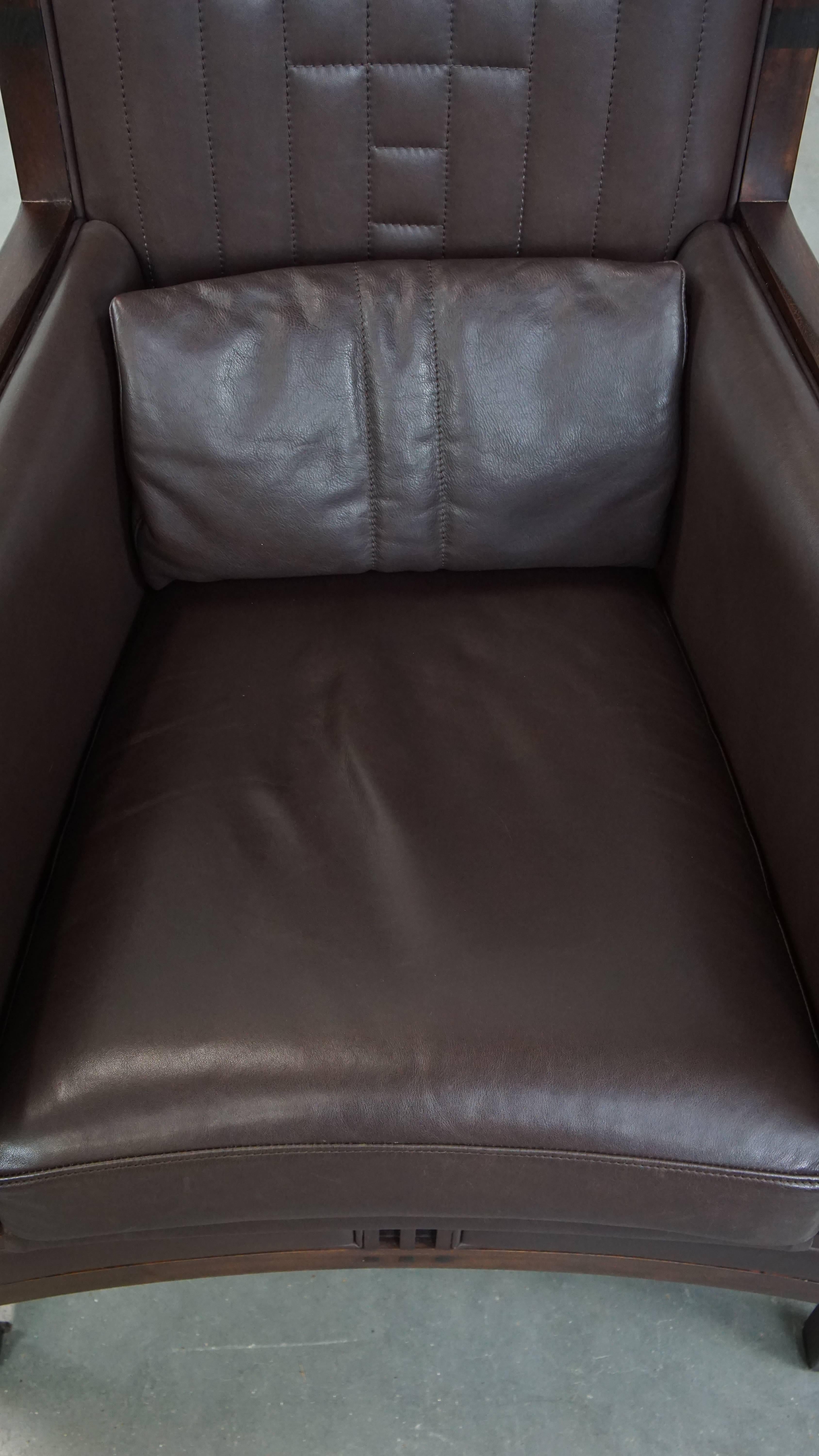 XXI secolo e contemporaneo Poltrona Art Deco con pelle marrone scuro in vendita