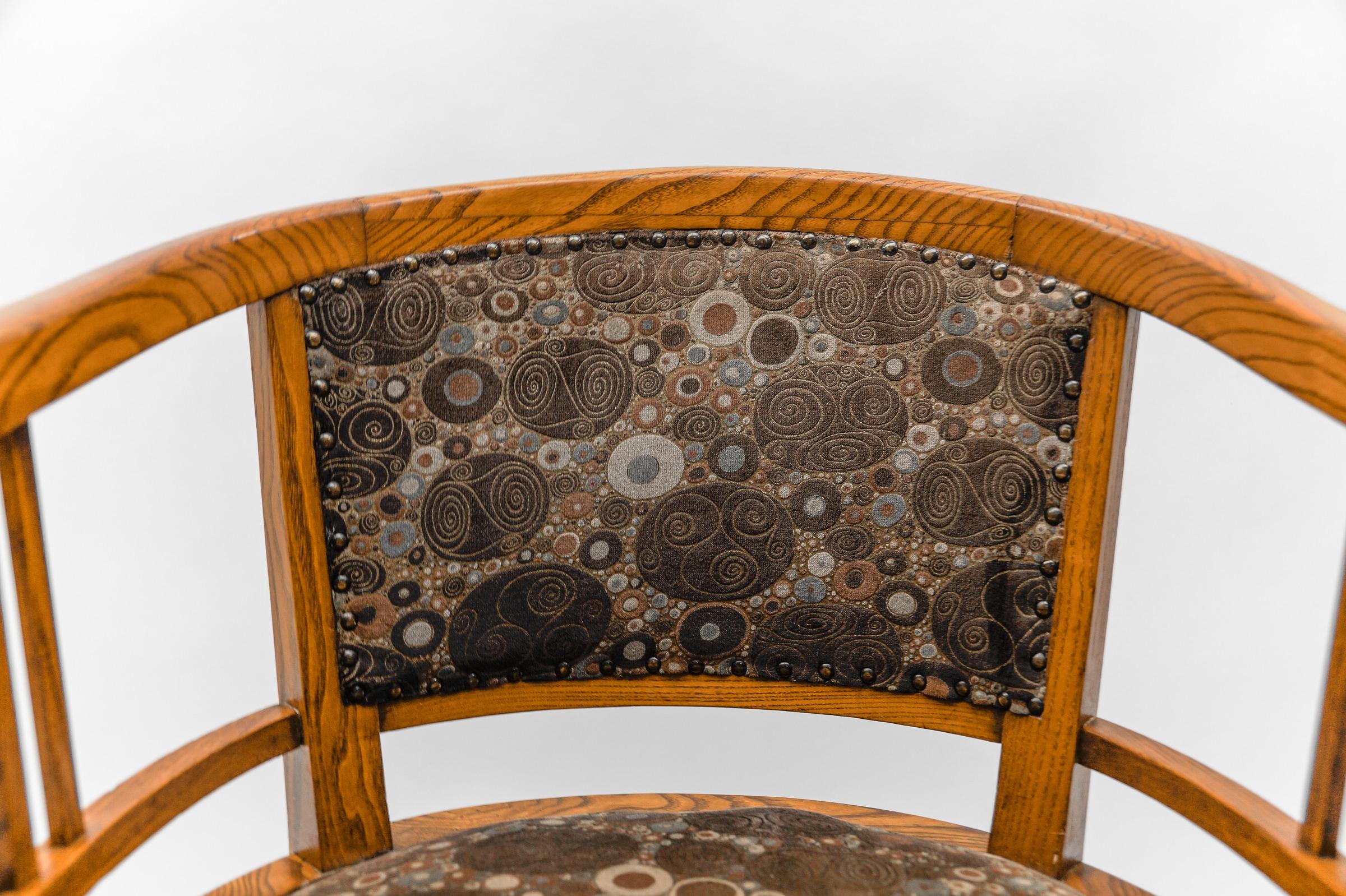 Art Deco Armchair with Gustav Klimt Upholstery Fabric, 1930s Austria For Sale 9