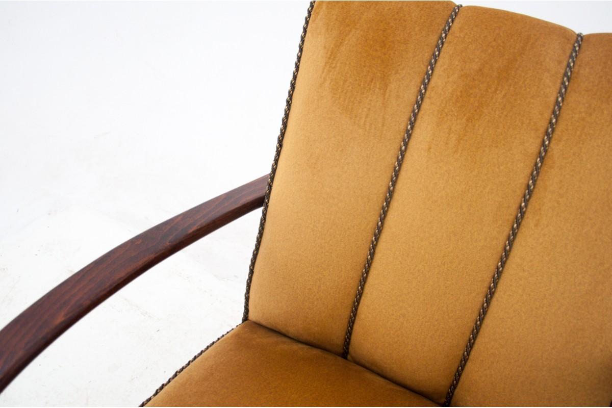 Velours Fauteuils Art déco de J. Halabala, République tchèque, années 1930 en vente