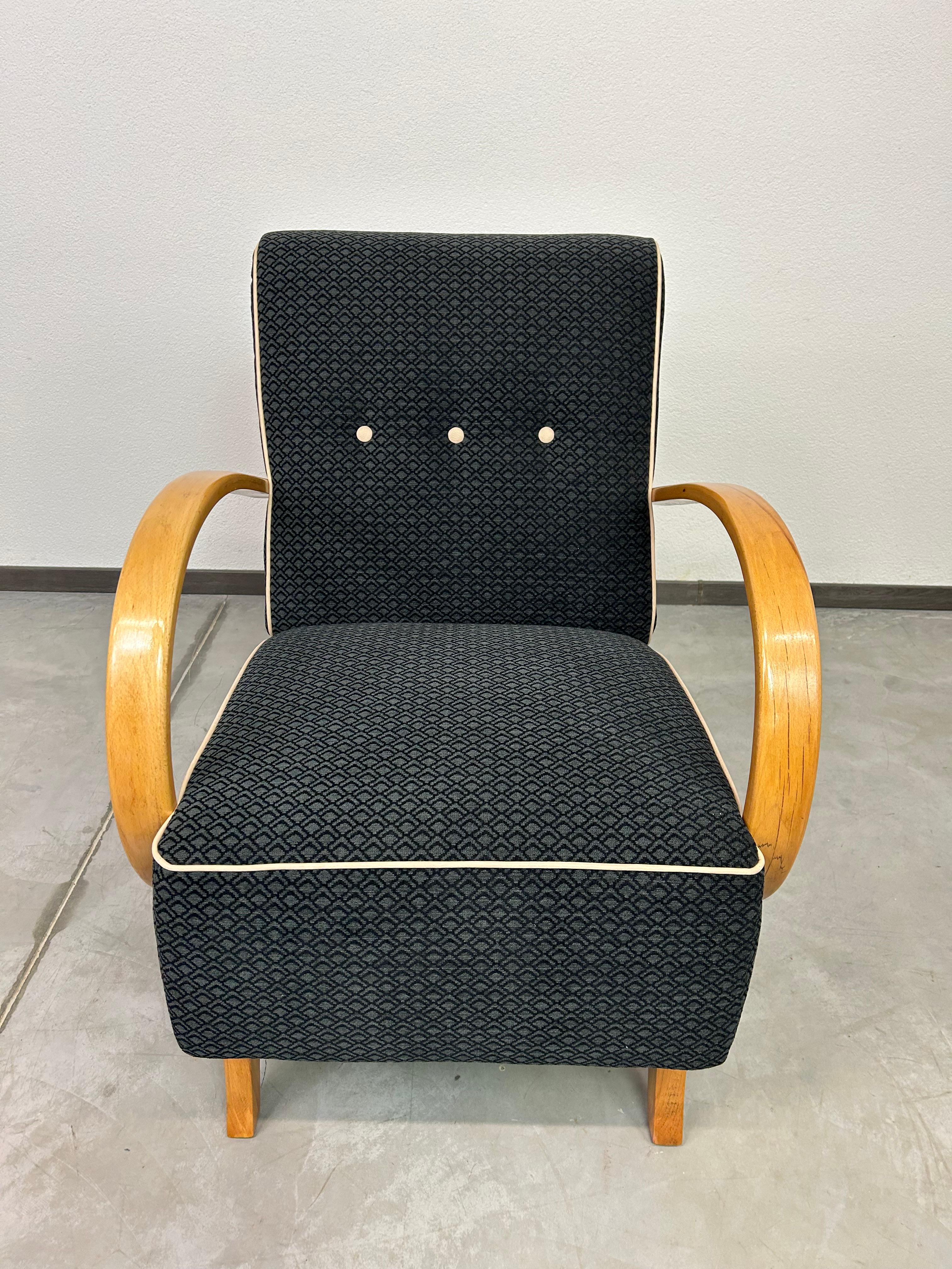 Mid-20th Century Art deco armchairs by Jindřich Halabala for UP Závody For Sale