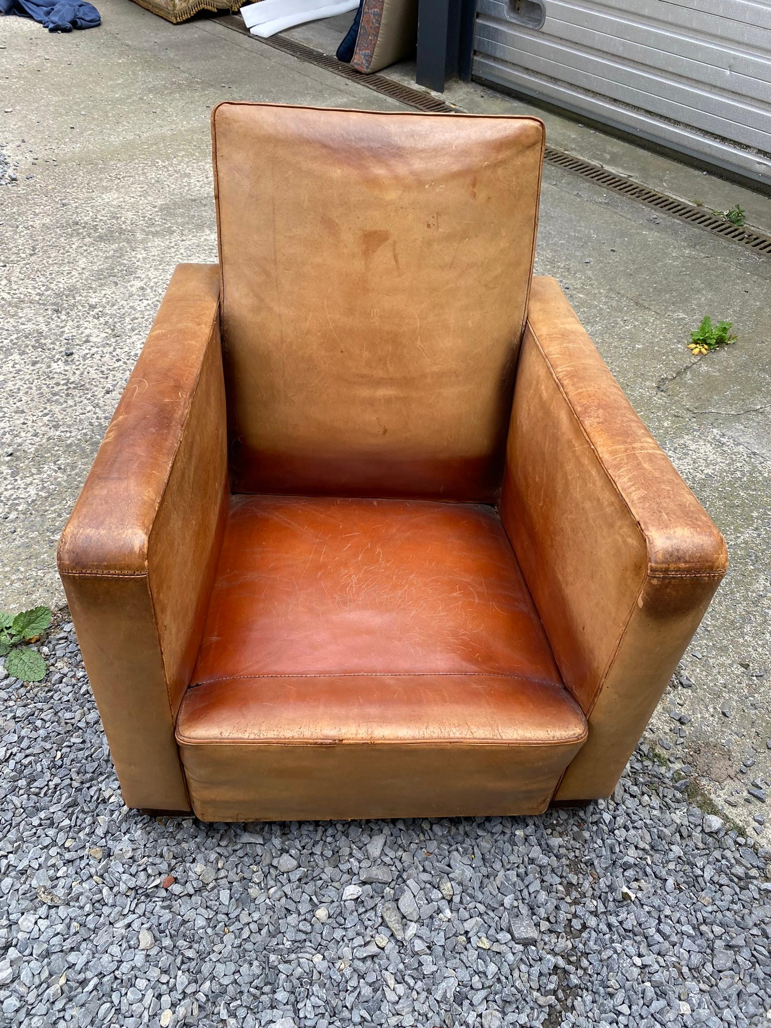 Art Deco Armchairs Covered in Leather, circa 1930 For Sale 6