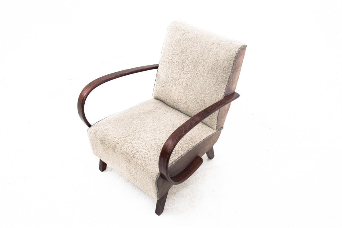 Milieu du XXe siècle Fauteuils Art Déco H-227, Tchécoslovaquie, années 1930 Projet de J. Halabala. en vente