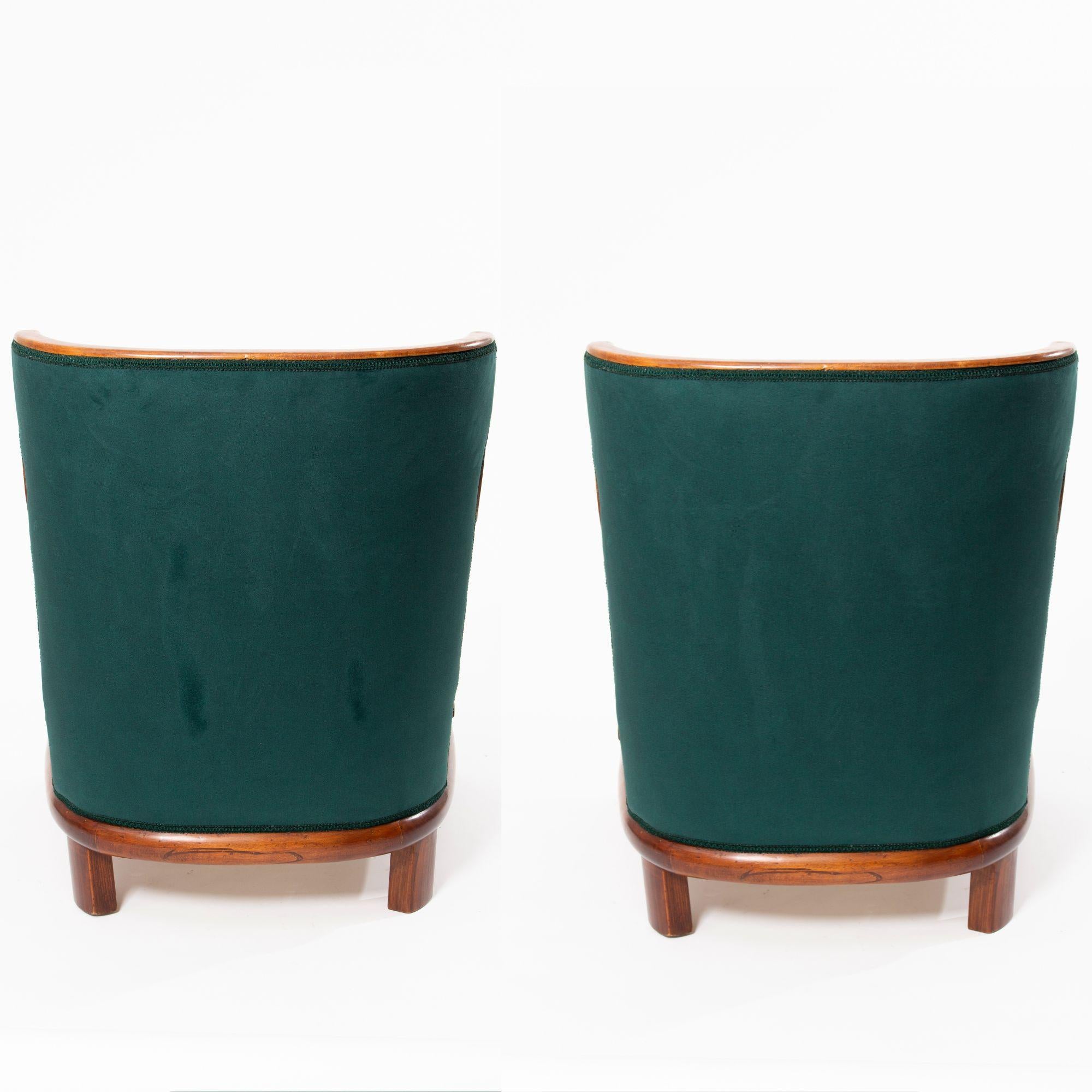 Art Deco Armchairs in Green Velvet, 1930s In Good Condition For Sale In Budapest, HU