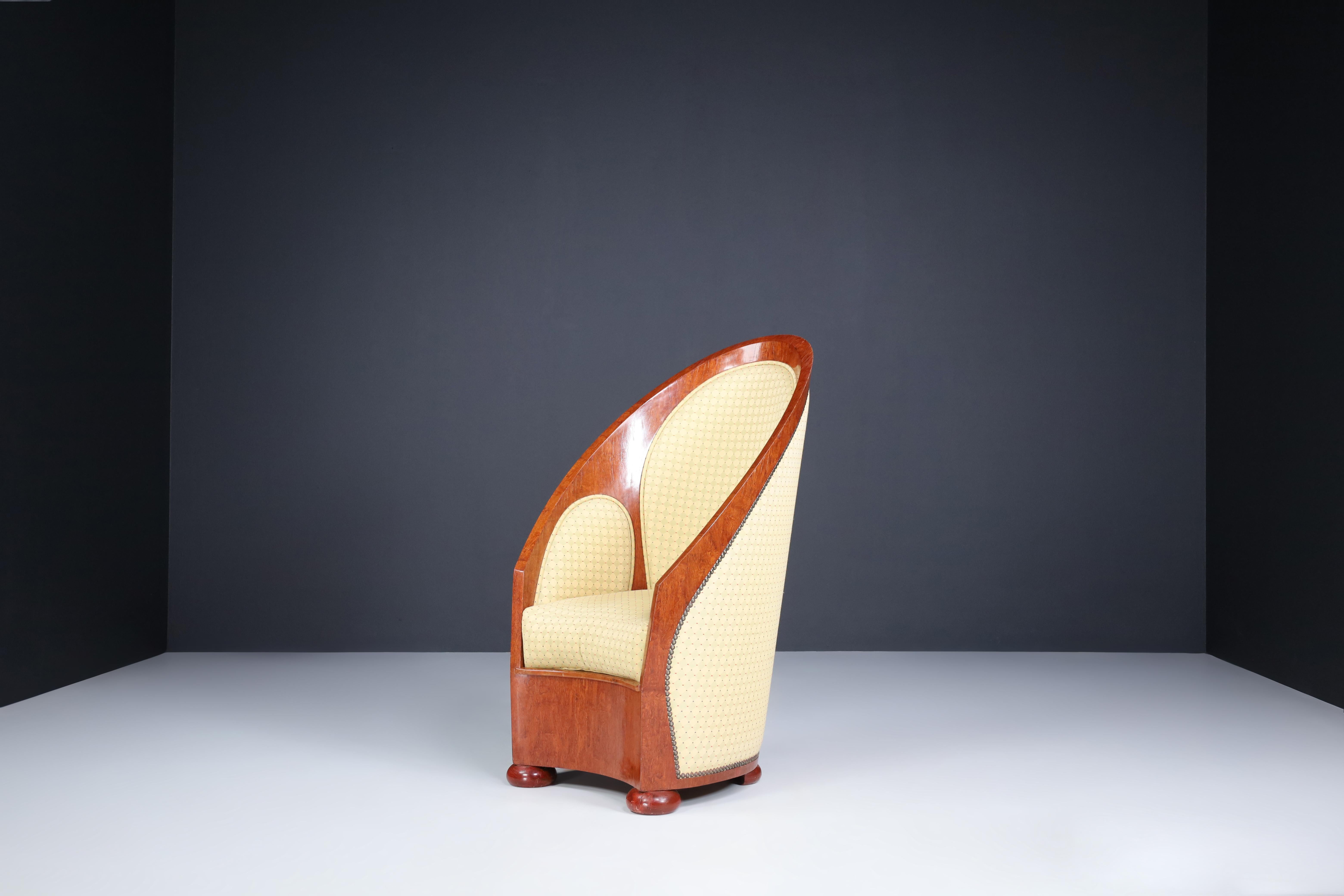 Art Deco Armchairs in Walnut and Original Upholstery, Italy, 1930s For Sale 1