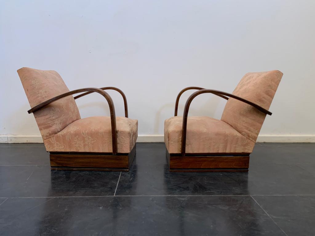 Italian Art Deco Armchairs with Arched Armrest, 1930s, Set of 2 For Sale