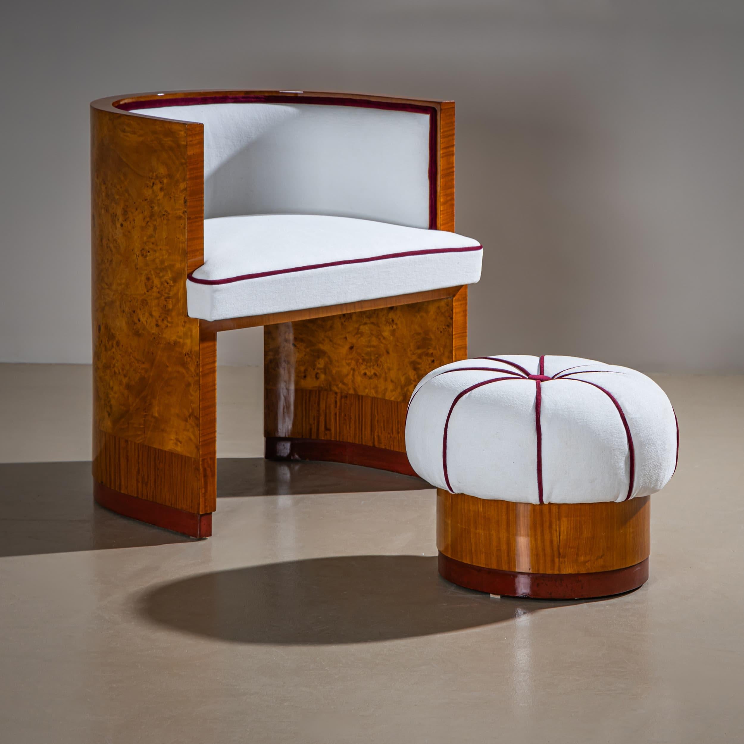 Art Deco Armchairs with Pouf, probably Italy For Sale 5