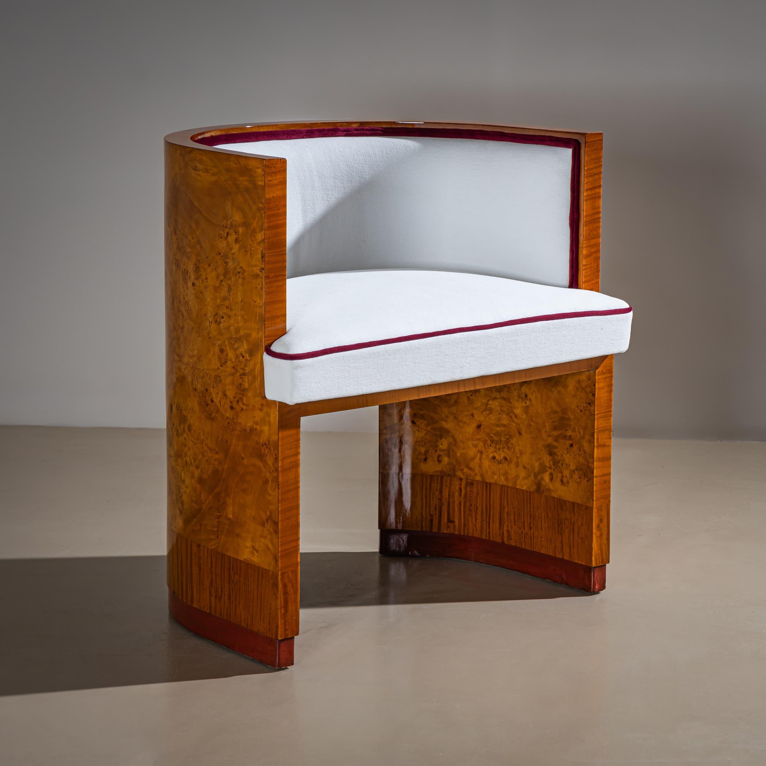 Art Deco Armchairs with Pouf, probably Italy For Sale 8