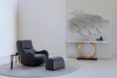 Tavolo Consolle Armilar Art Deco, Marmo Calacatta Strong Veins, Ottone, Greenapple