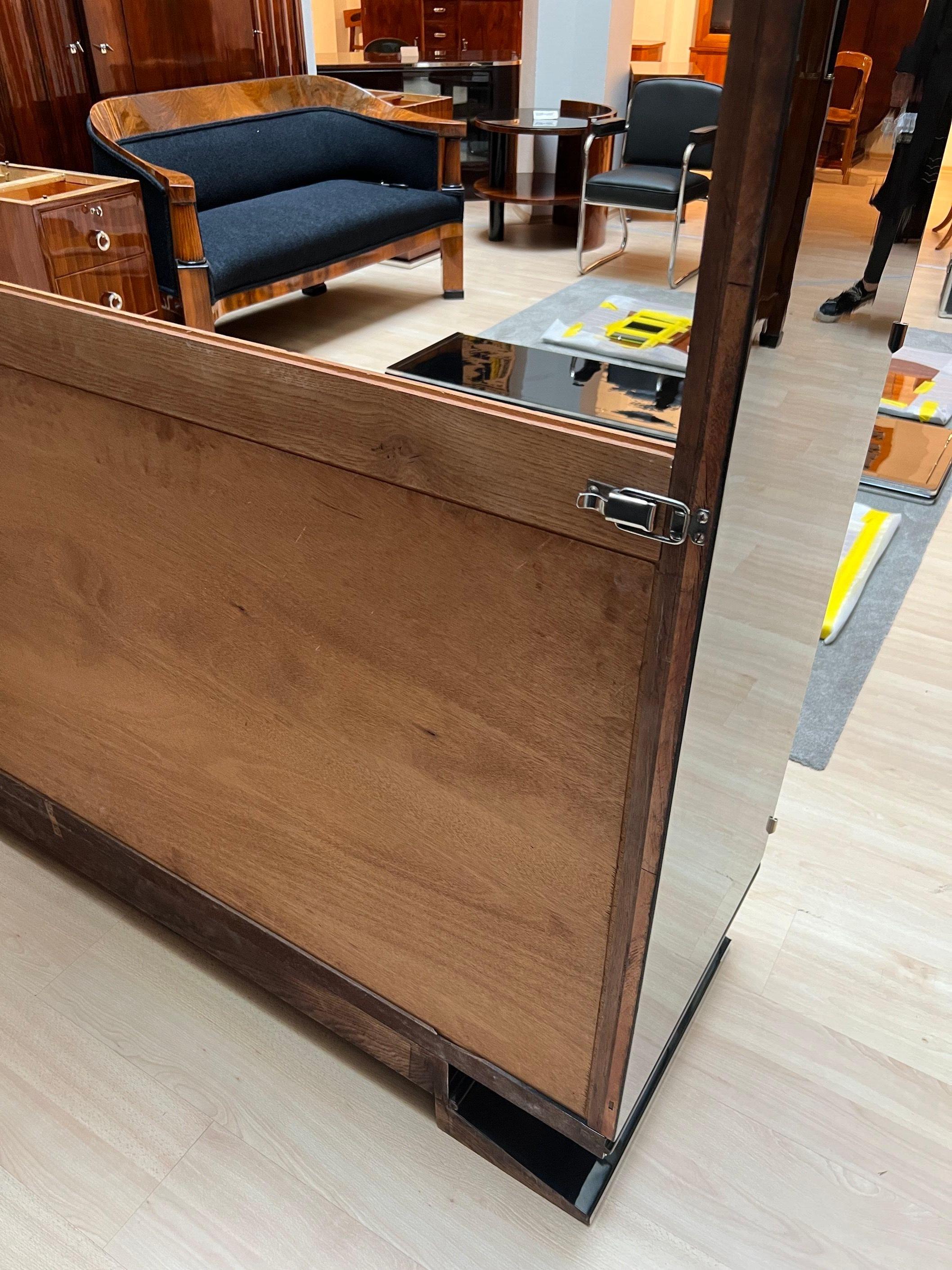 Art Deco Armoire, Black Lacquer, Mahogany, Mirror, Chrome, France circa 1930 For Sale 14