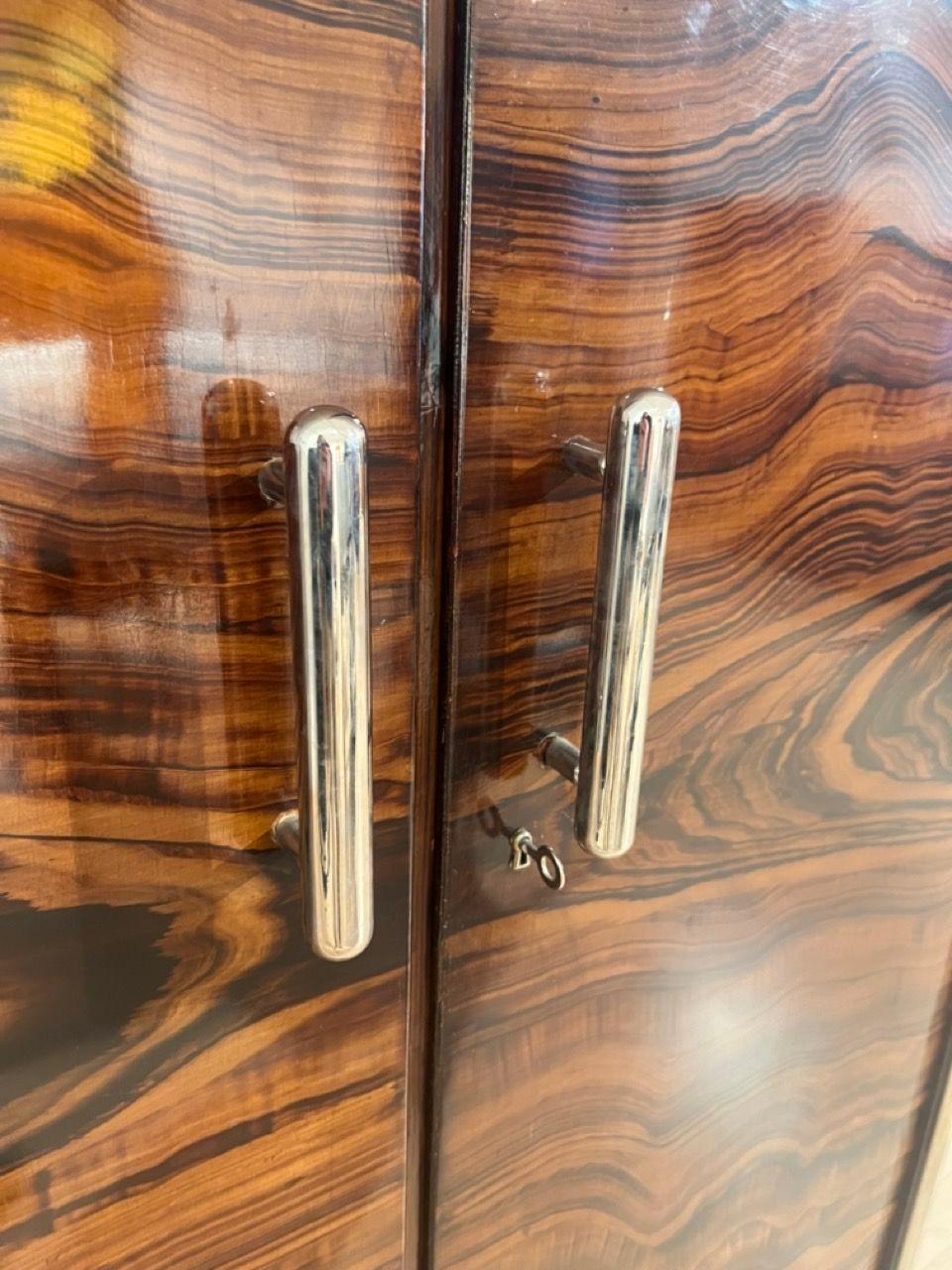 Bauhaus Armoire, Palisander Optic, Steeltube and Chrome, Germany circa 1930 In Fair Condition For Sale In Regensburg, DE