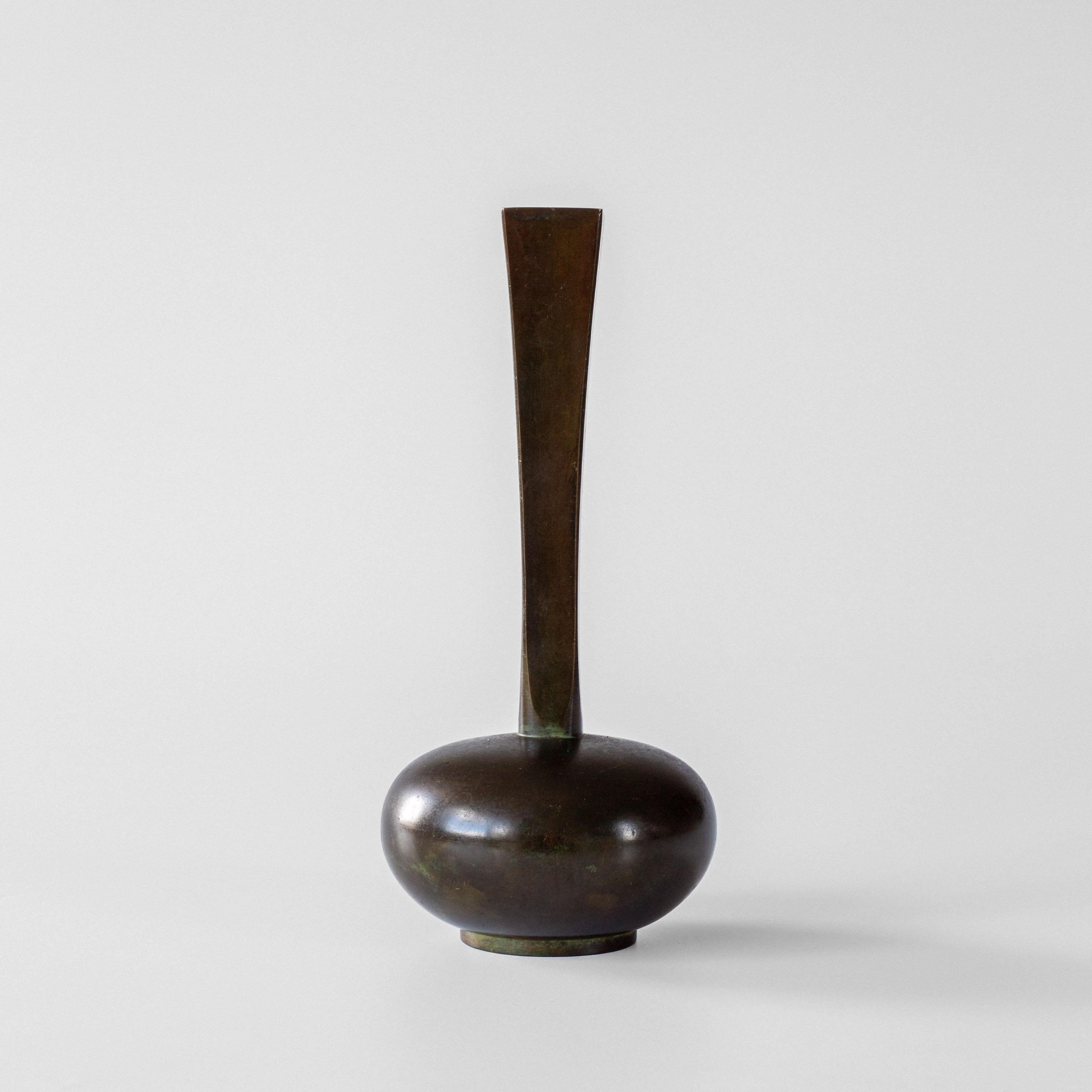 Art Déco Art Deco Art Deco Bronze Vase by GAB, Guldsmedsaktiebolaget, Sweden, 1930s in vendita