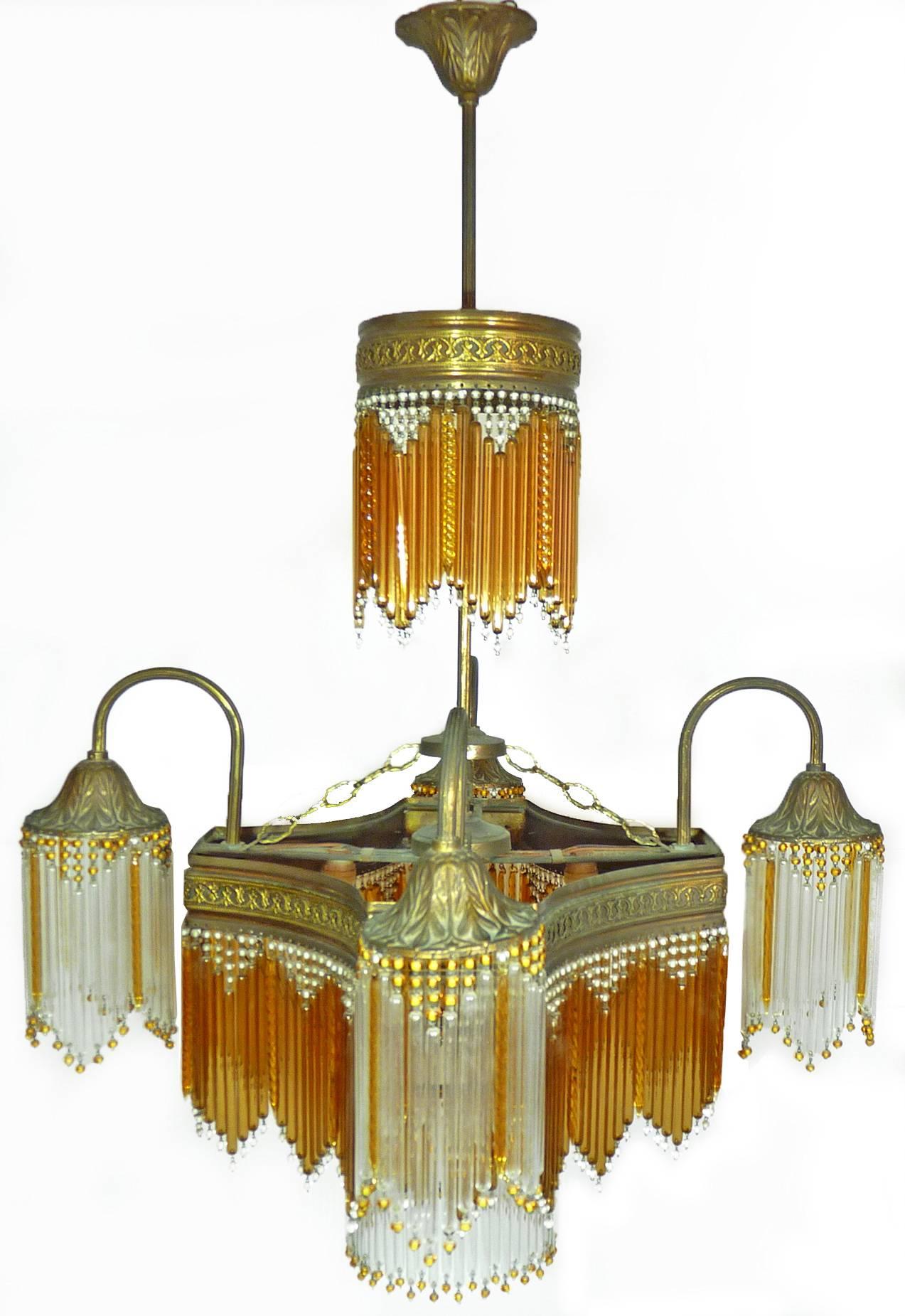 Art Deco & Art Nouveau Amber & Clear Beaded Crystal Glass Fringe Gilt Chandelier In Good Condition In Coimbra, PT