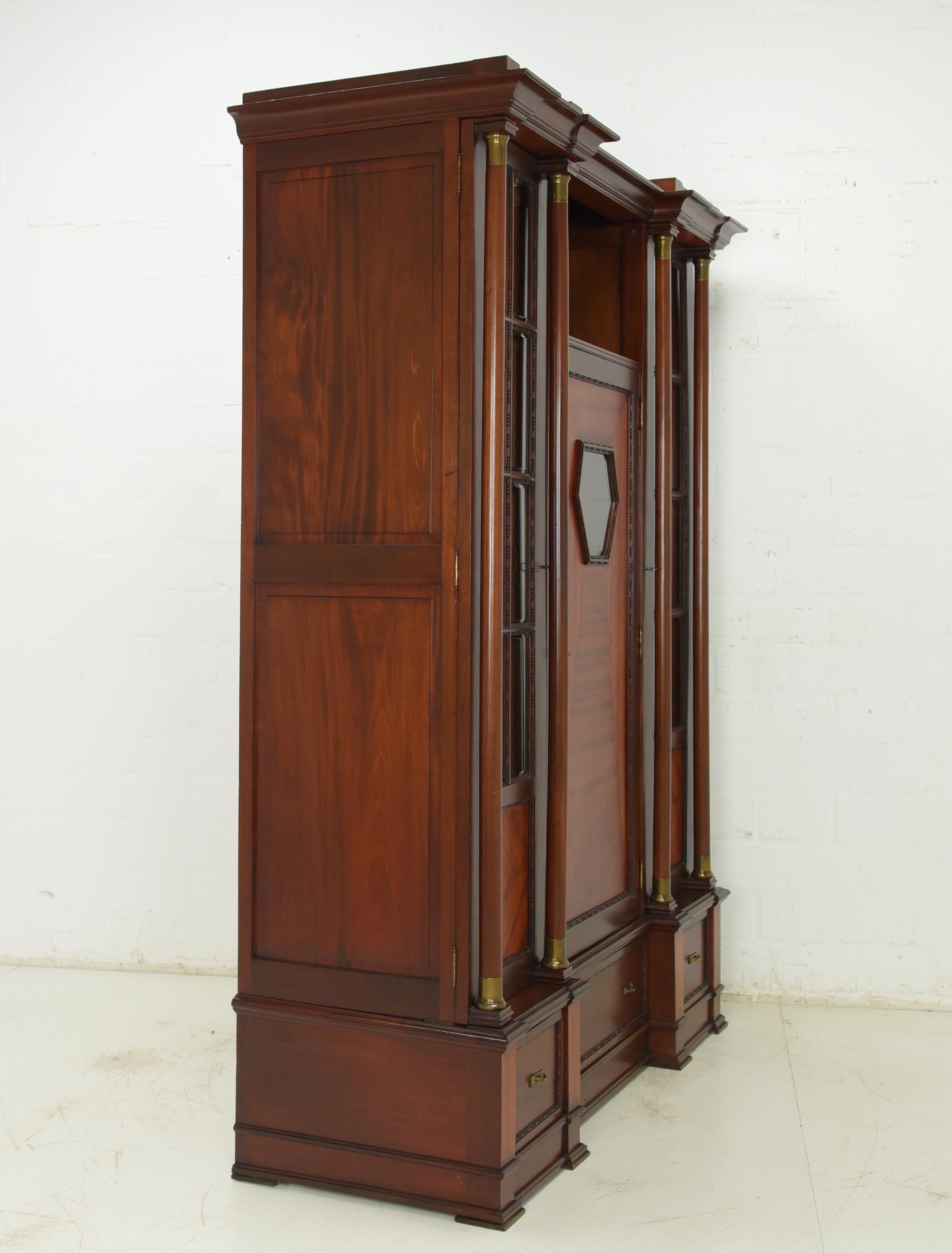 Art Deco / Art Nouveau Bookcase Display Cabinet, 1920 For Sale 6