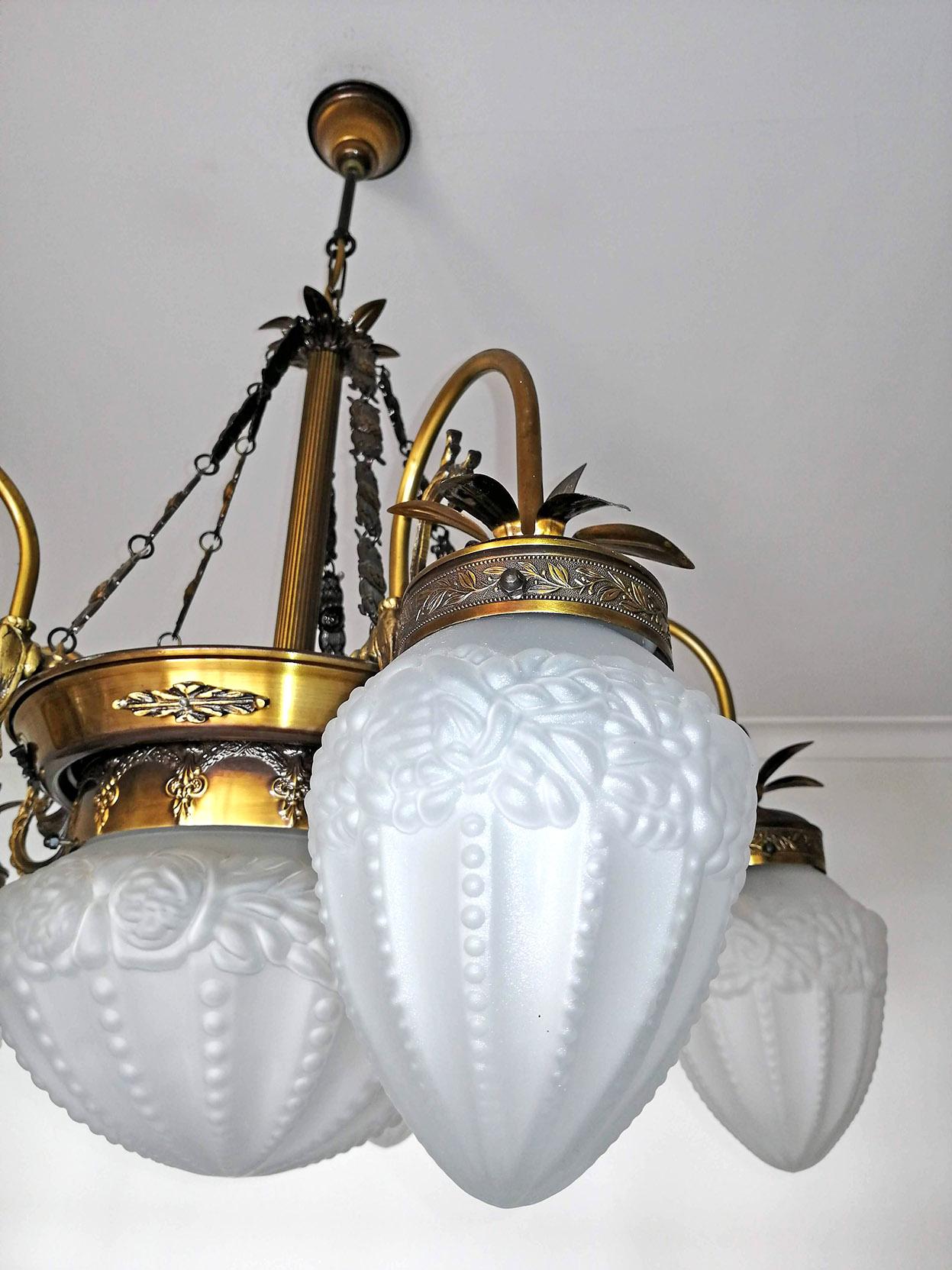 Art Deco Art Nouveau Gold and Bronze Color, Glass Degué Style Chandelier In Excellent Condition For Sale In Coimbra, PT