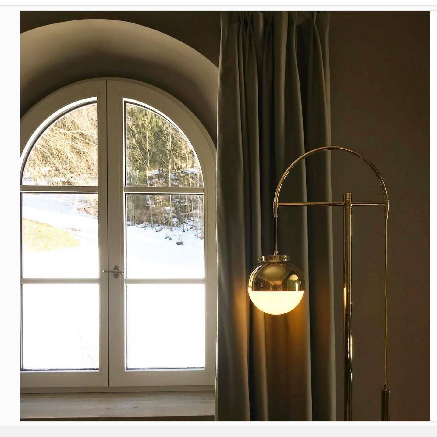 European Art Deco, Art Nouveau Lift Floor Lamp Adjustable in Height, Re Edition For Sale