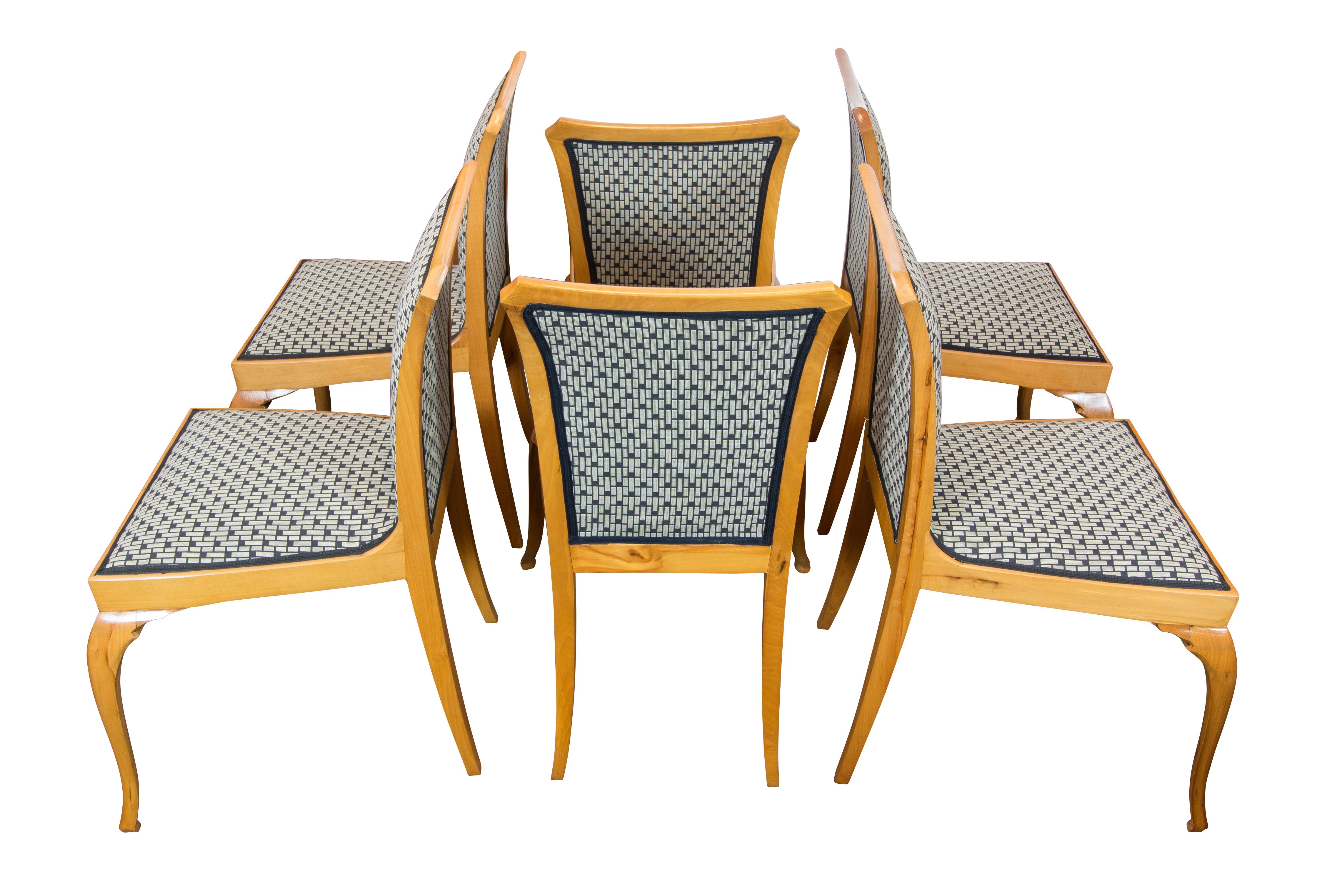 Art déco Ensemble de salle à manger Art Déco / Art Nouveau en poirier : table et ensemble de six chaises en vente