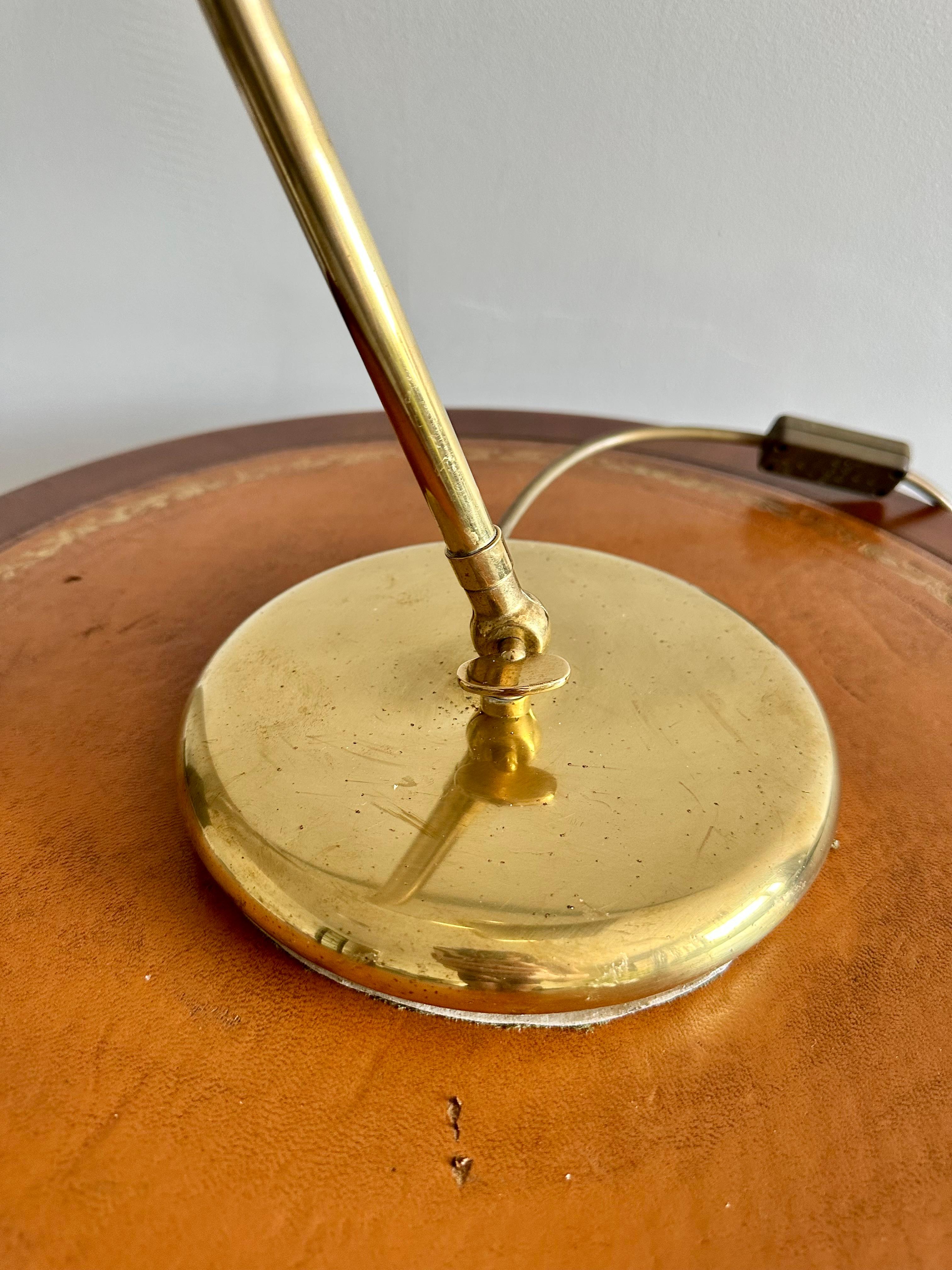 English Art Deco Articulated Brass Bankers Table Lamp