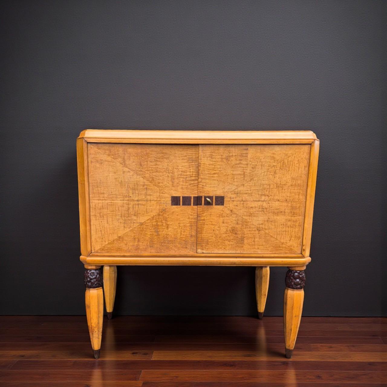 Aparador Art Decó de chapa de fresno - circa 1930 - Elegante aparador de época en venta 11