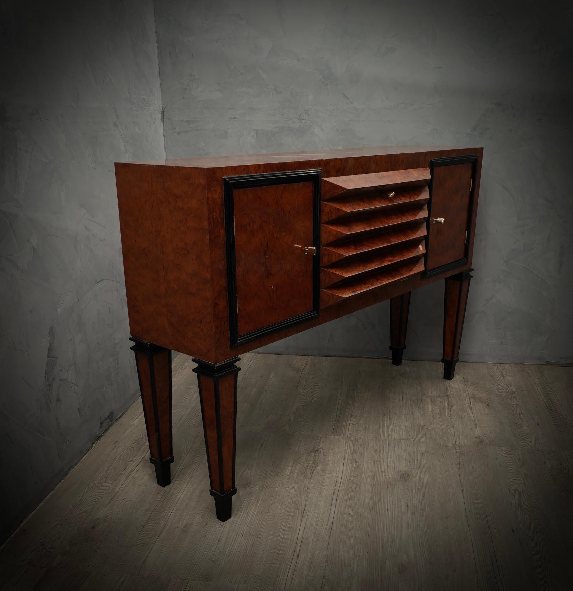 Art Deco Ash Wood and Brass Keys Austrian Dry Bar Credenzas Sideboard, 1920 For Sale 4