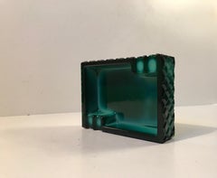 Art Deco Ashtray in Malachite Glass, Bohemia, 1930s