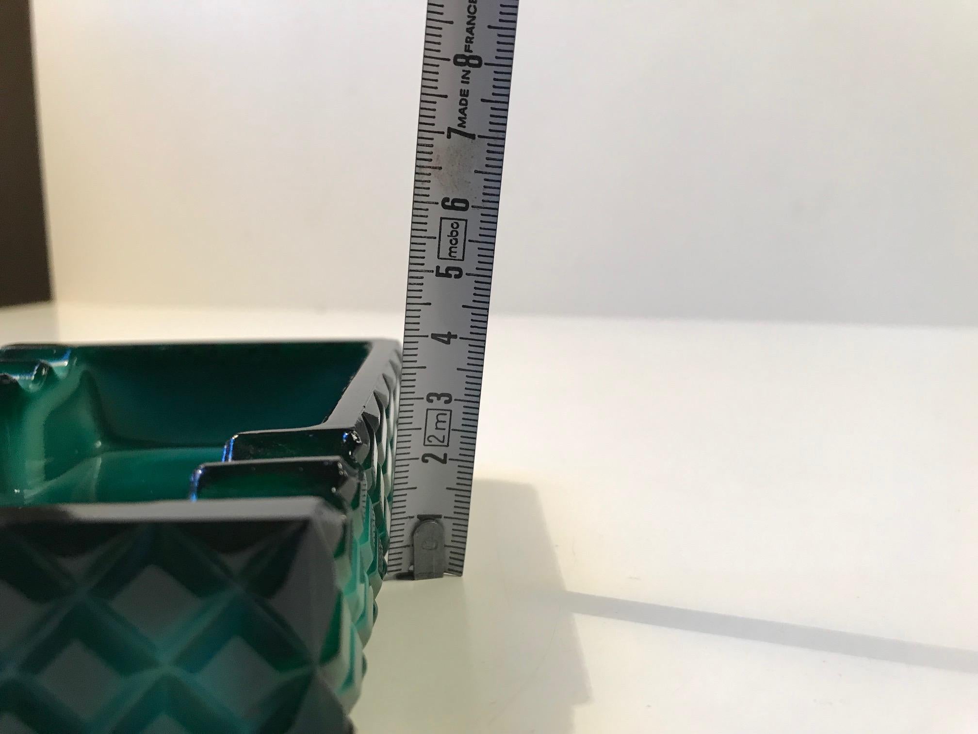 Art Deco Ashtray in Malachite Glass, Bohemia, 1930s 3