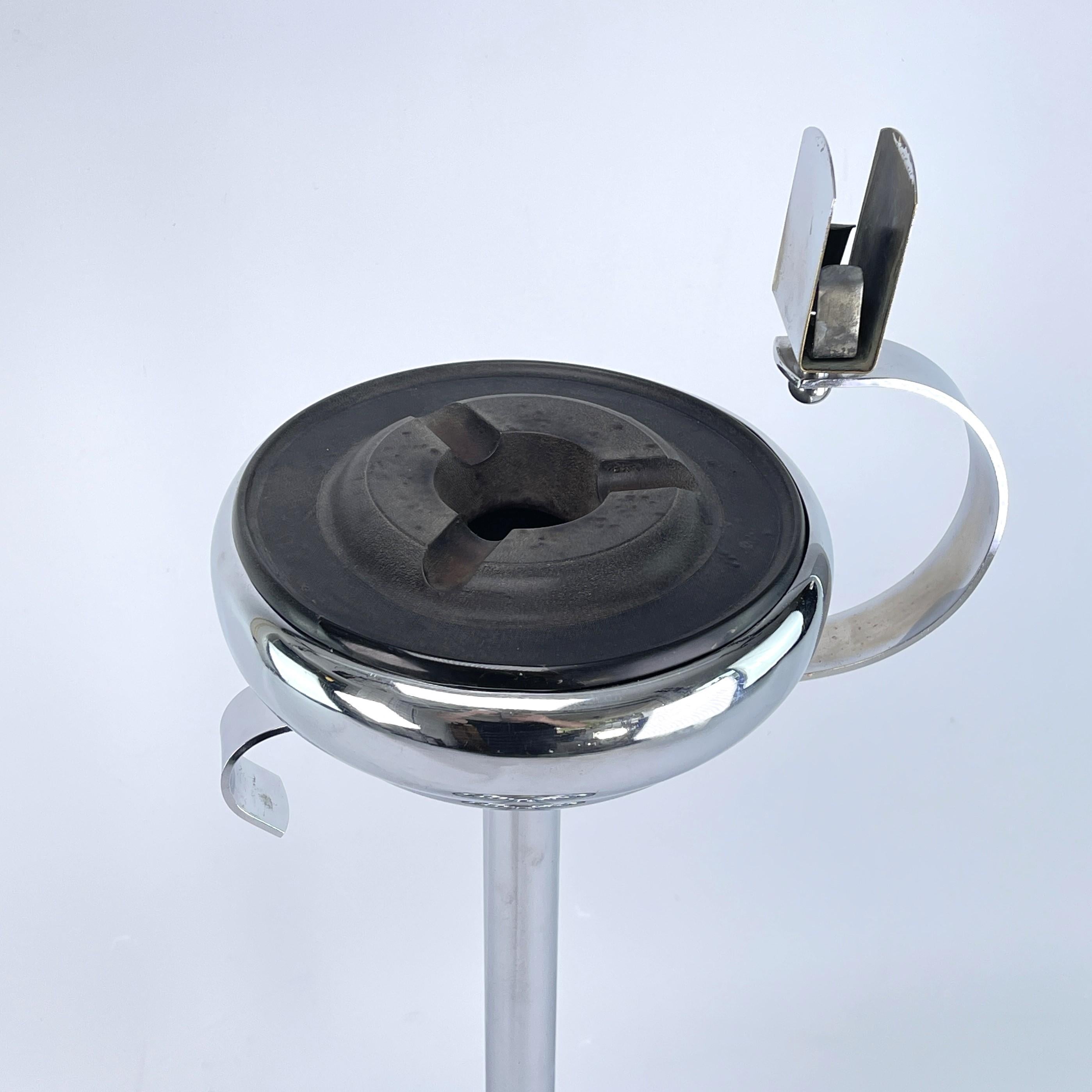 Art Deco Aschenbecher Stand, von Demeyere, Belgien, Chrom und Bakelit, 1930er Jahre (Art déco) im Angebot