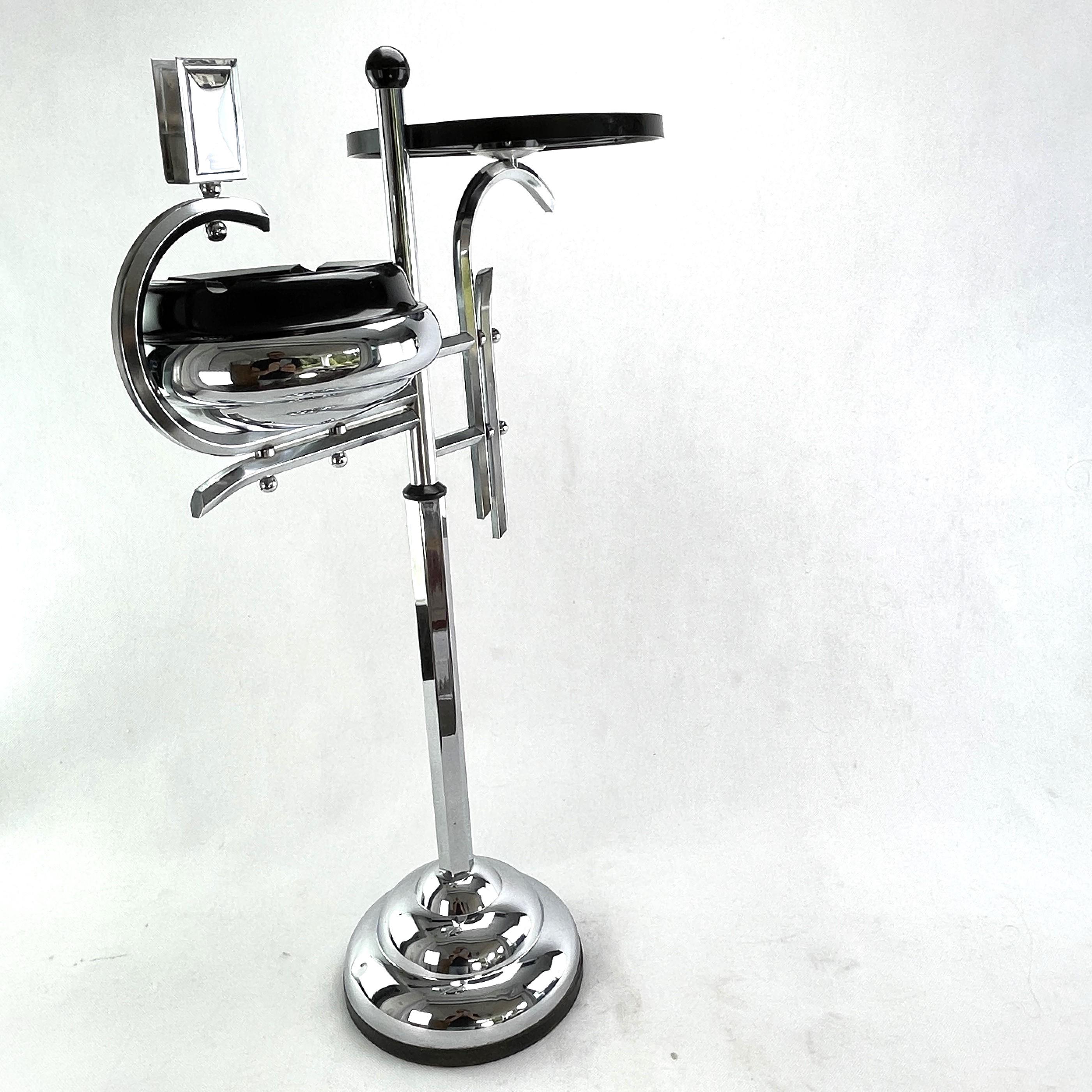 Art Deco Ashtray Stand, Chrome and Bakelite by Demeyere, Belgium, 1930s In Good Condition For Sale In Saarburg, RP