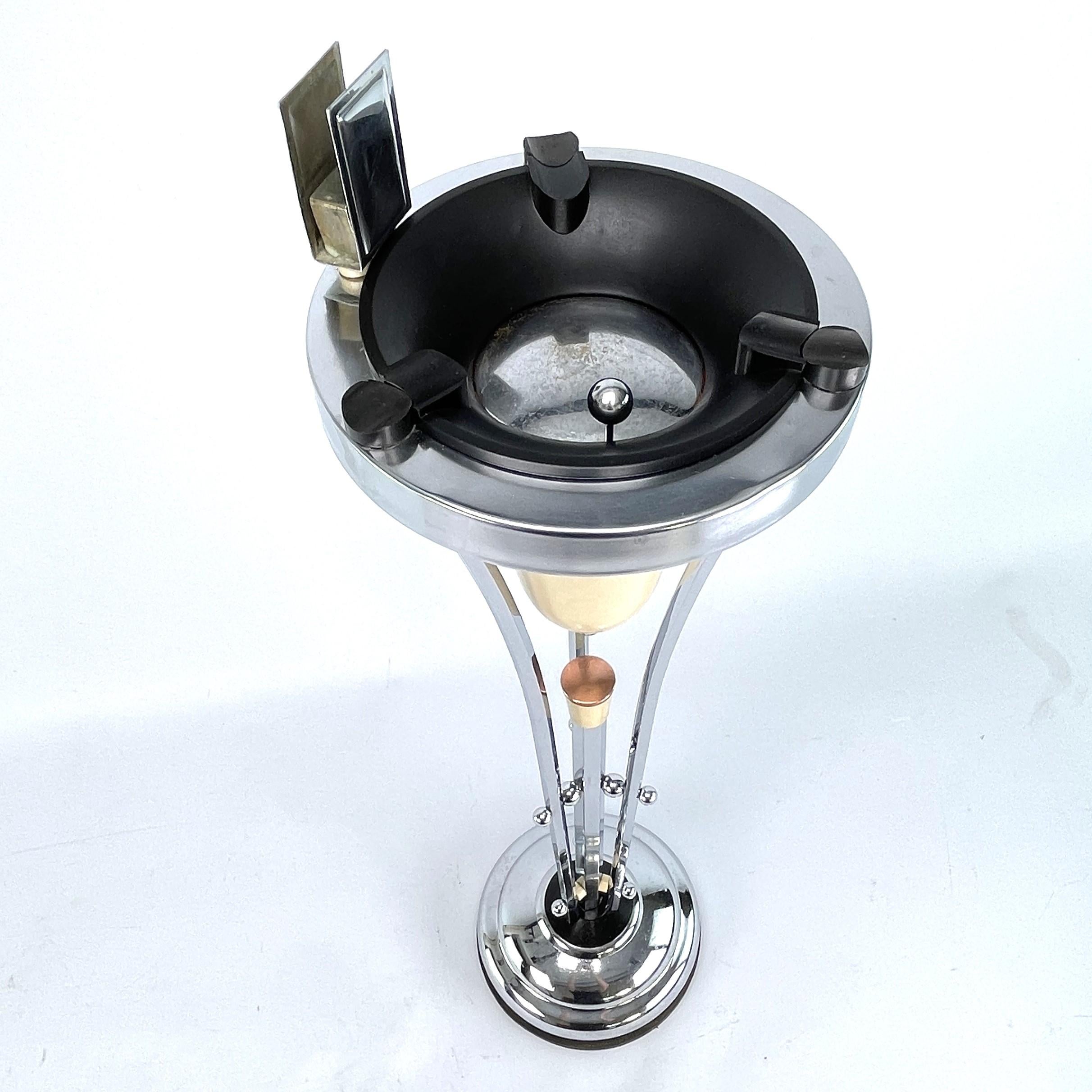 Art Deco Aschenbecher Stand, Chrom und Bakelit von Demeyere, Belgien, 1930er Jahre im Zustand „Gut“ im Angebot in Bingen am Rhein, RP