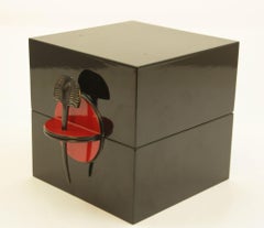 Scatola portagioie Art Deco Asian Style laccata in nero e rosso anni '80