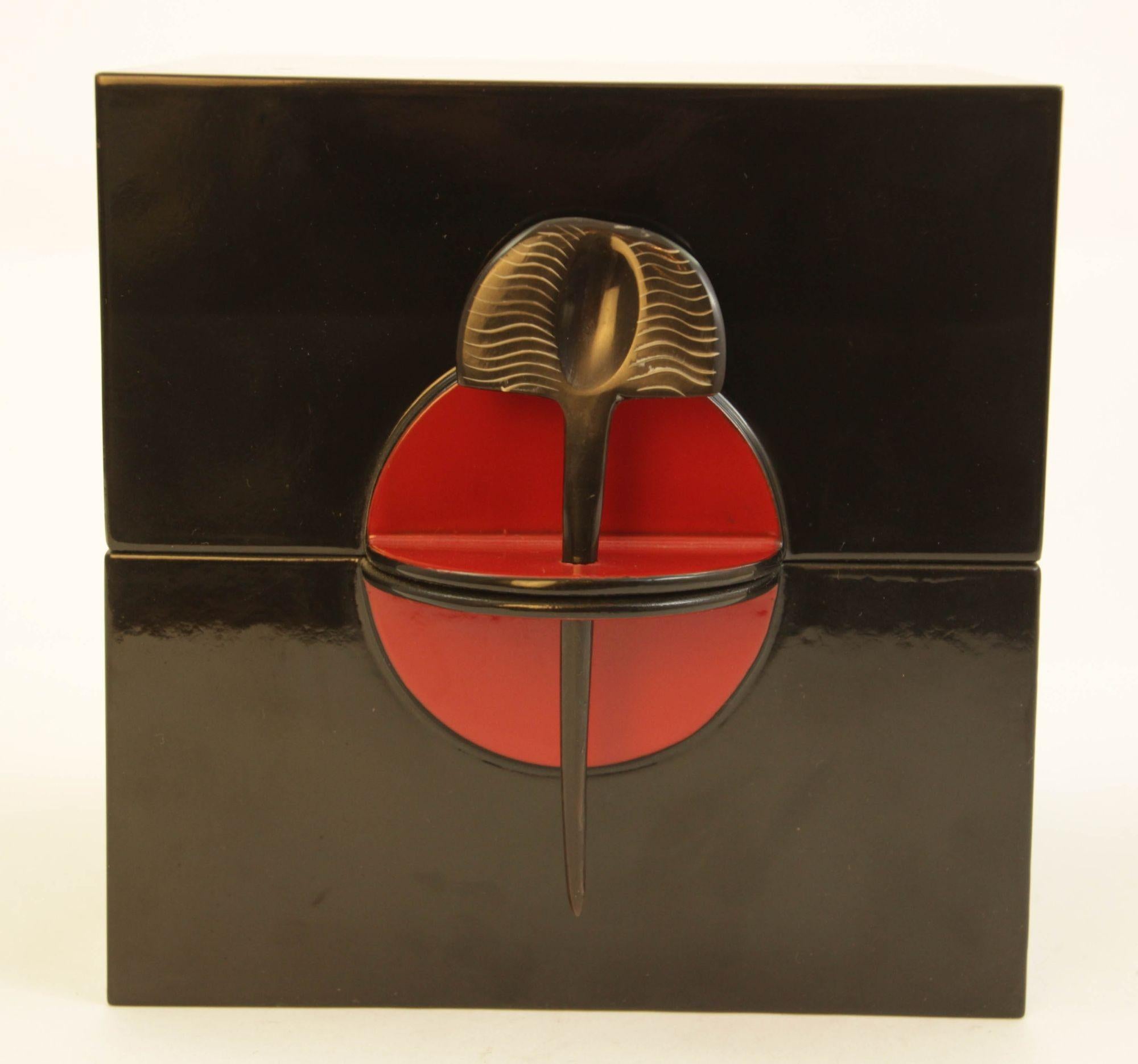 Joyero Art Decó Asian Style Negro y Rojo Lacado Años 80 Japonés en venta