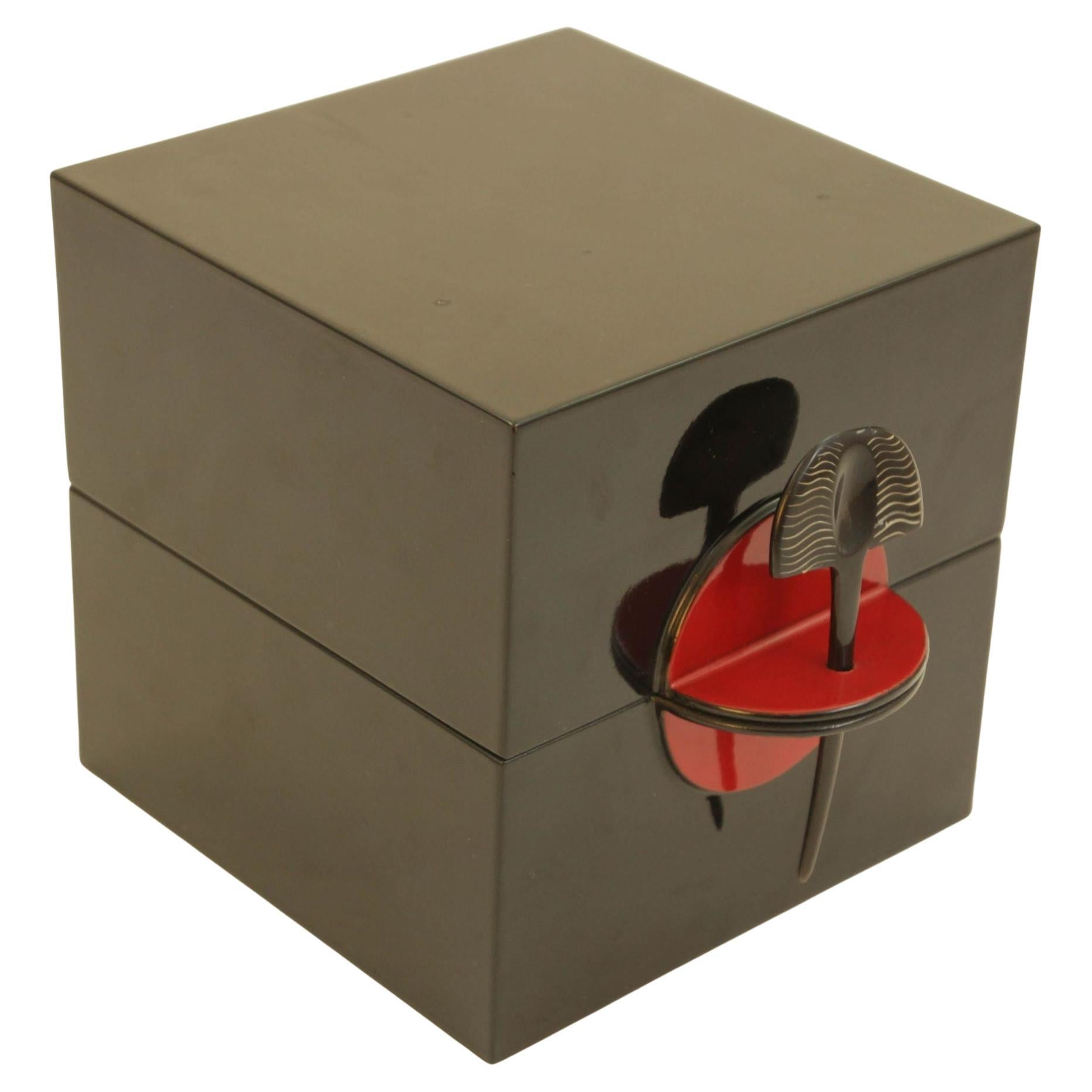 Joyero Art Decó Asian Style Negro y Rojo Lacado Años 80 en venta
