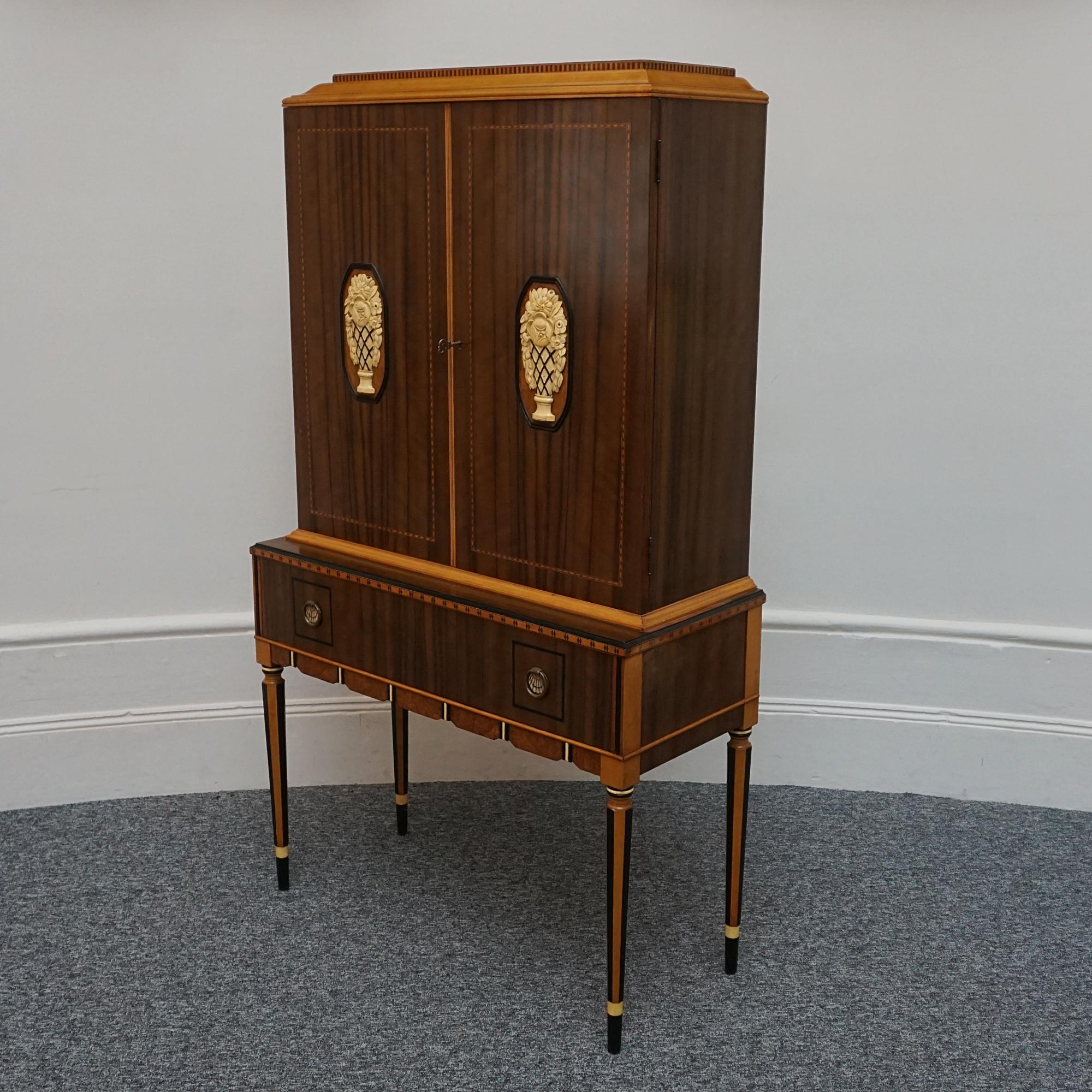 Art Deco Australian Walnut Cabinet on Tapered Legs  For Sale 7