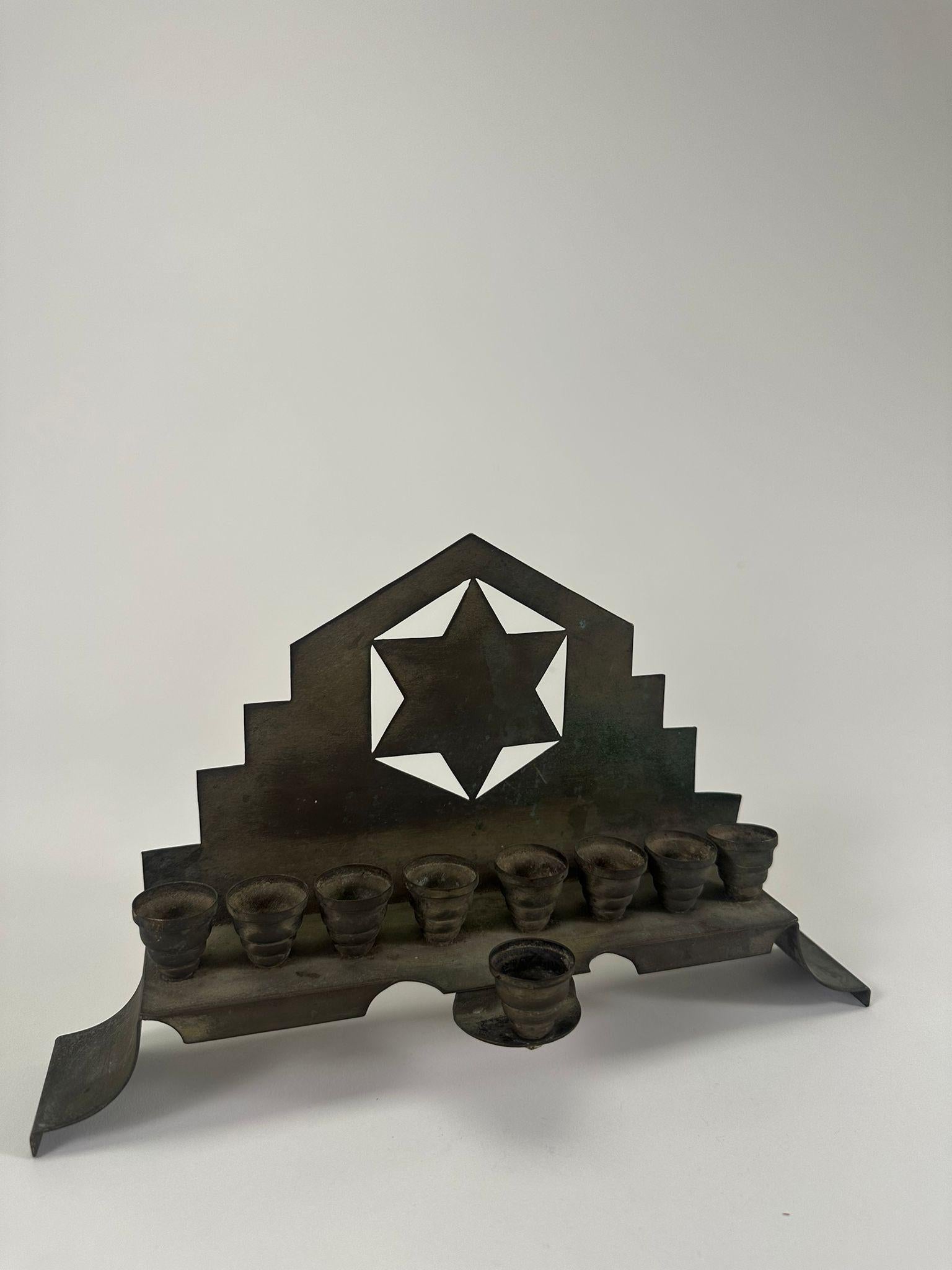 Art Déco Menorah austriaca in rame Art Deco (1925) in vendita