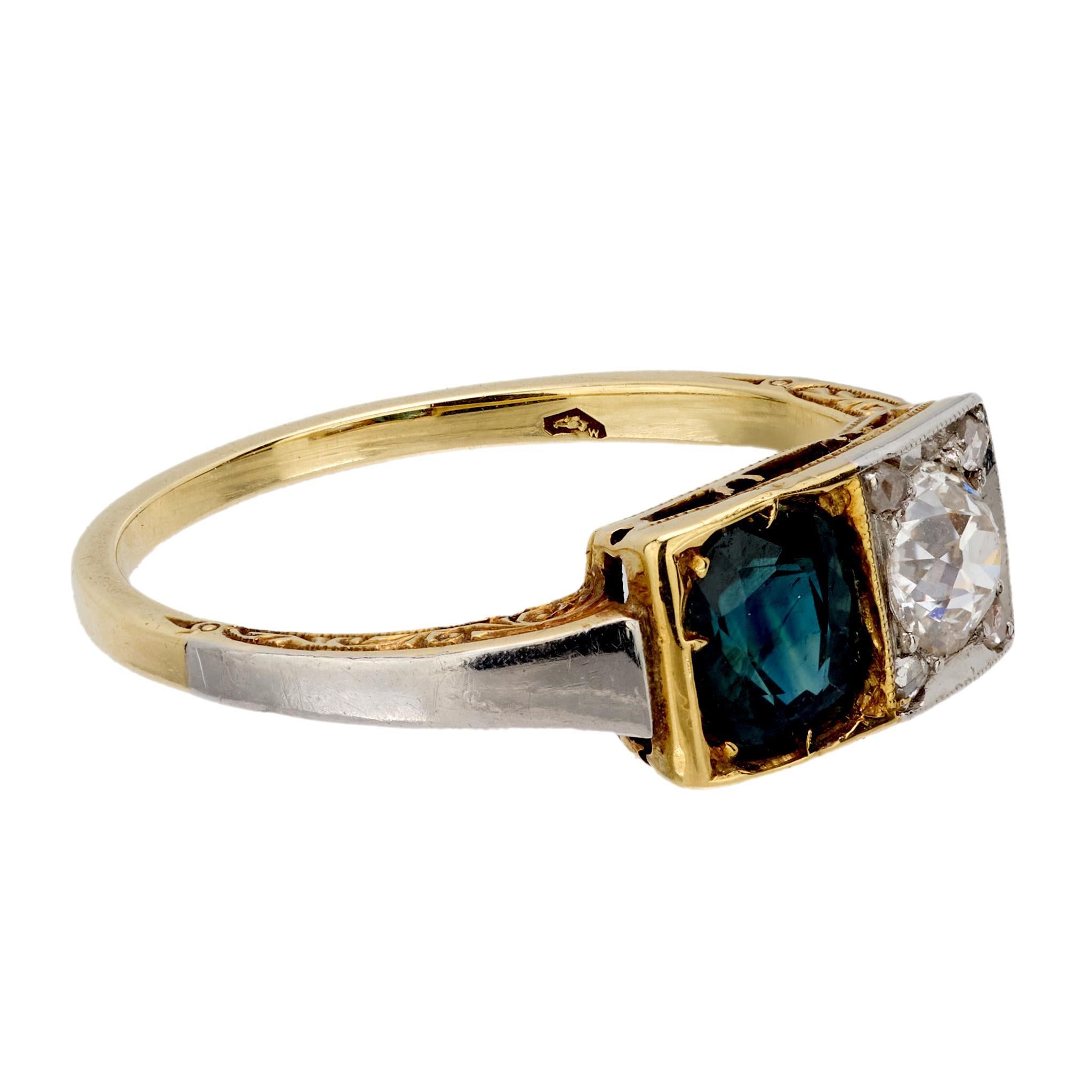 Bague Art déco autrichienne Toi Et Moi en or jaune 14 carats avec diamants et saphirs Bon état - En vente à Beverly Hills, CA