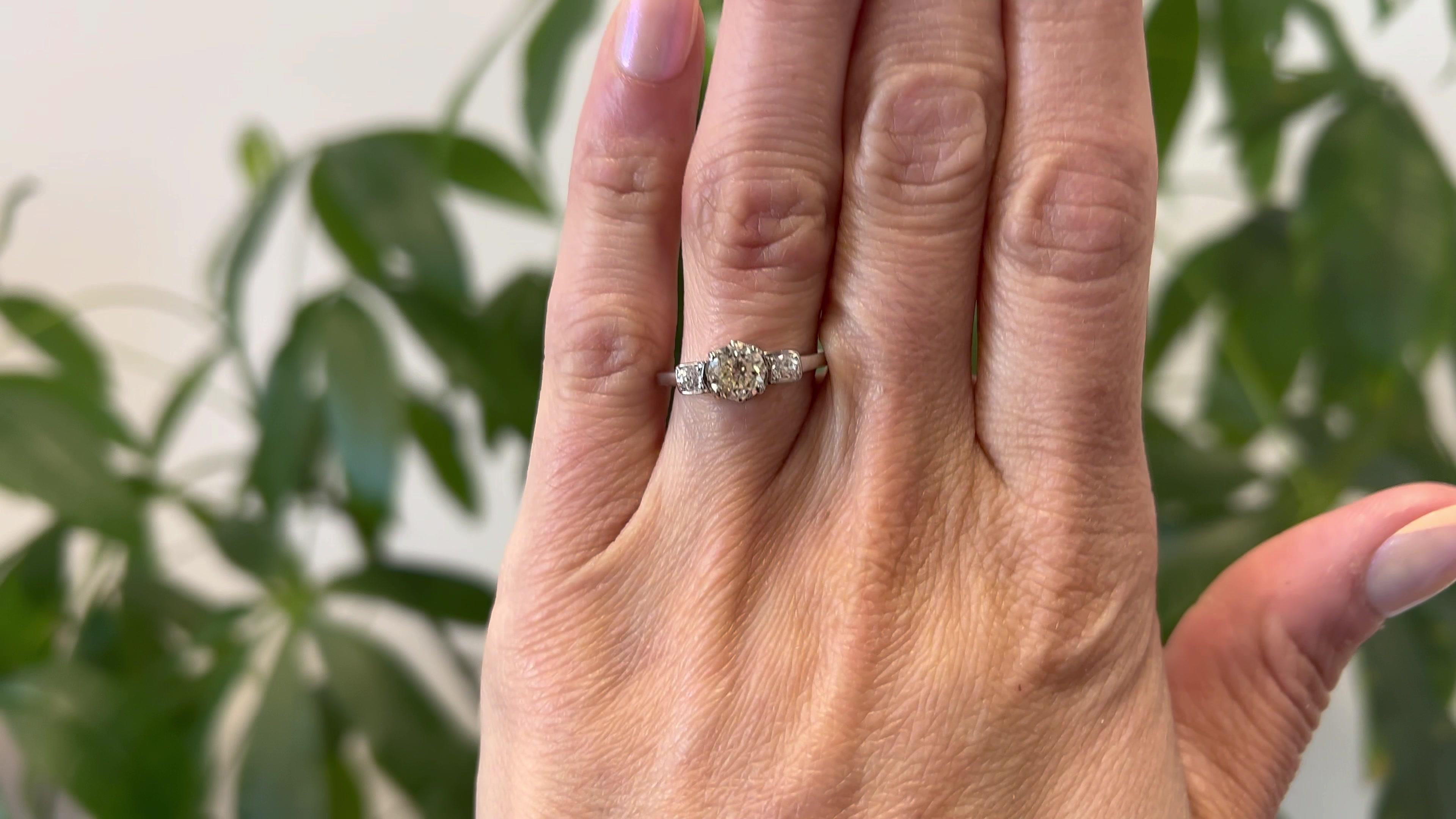 Art Deco Austrian GIA 1.01 Carat Round Brilliant Cut Diamond 14K White Gold Ring In Good Condition In Beverly Hills, CA